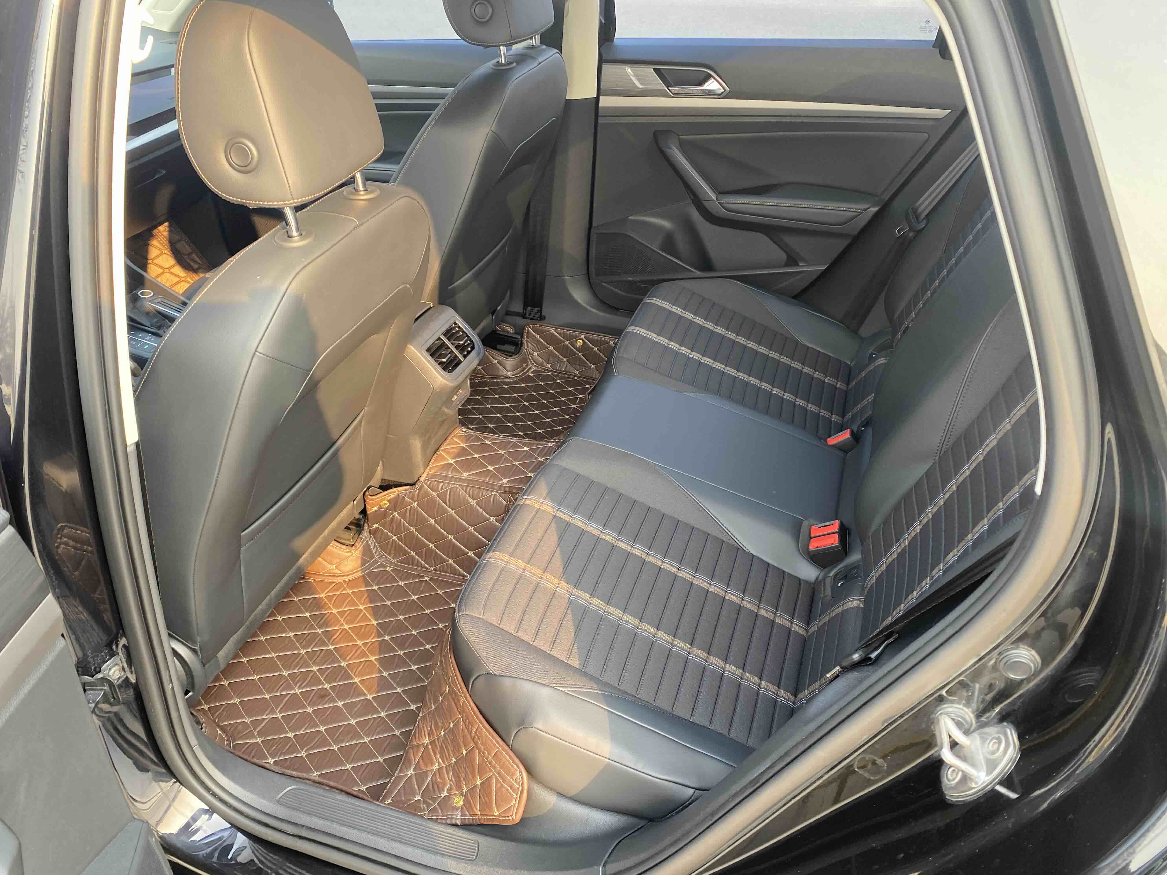 Volkswagen Lavida 2019 car image #5