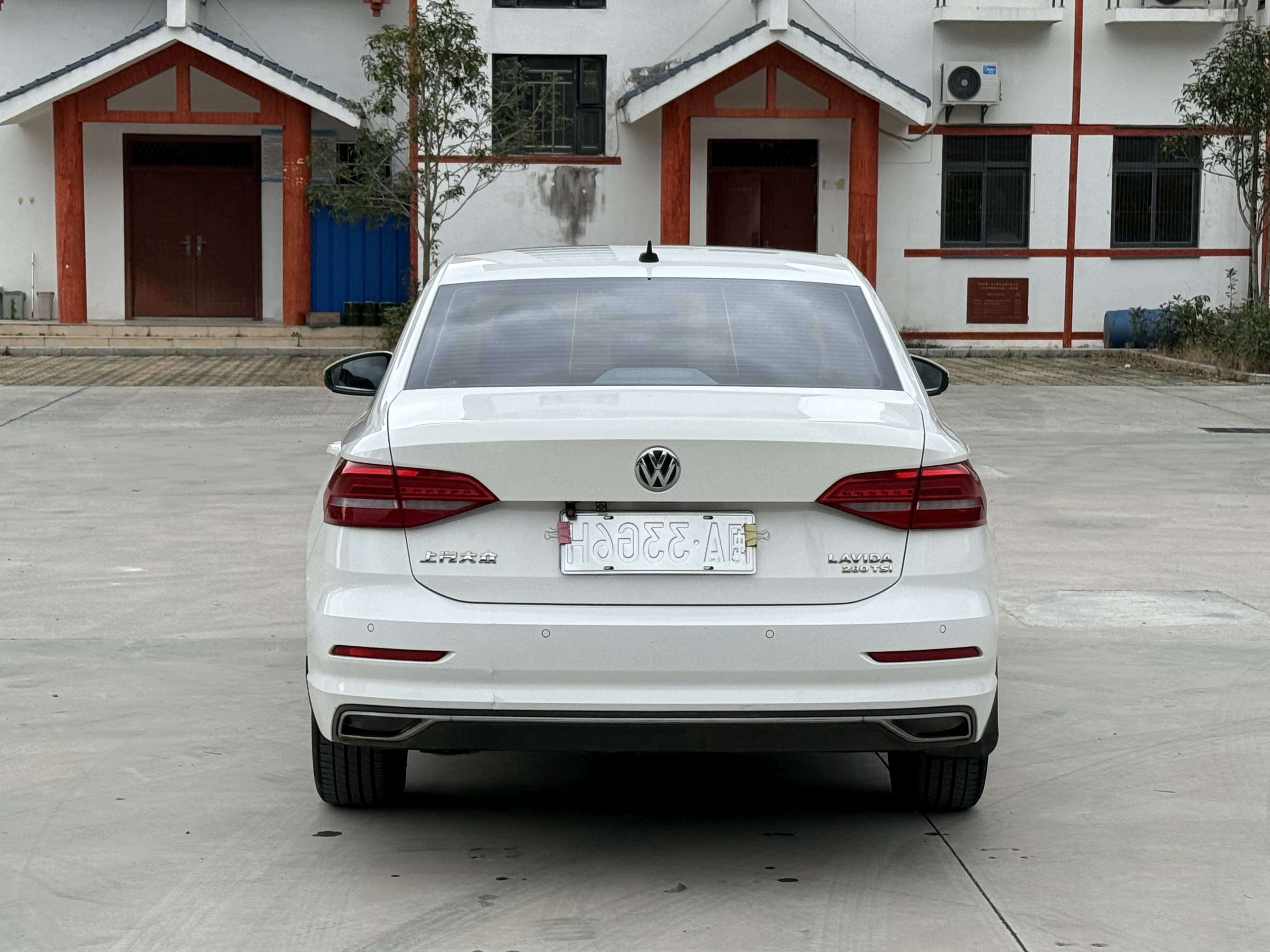 Volkswagen Lavida 2019 #5 Volkswagen Lavida 2019 car image #5