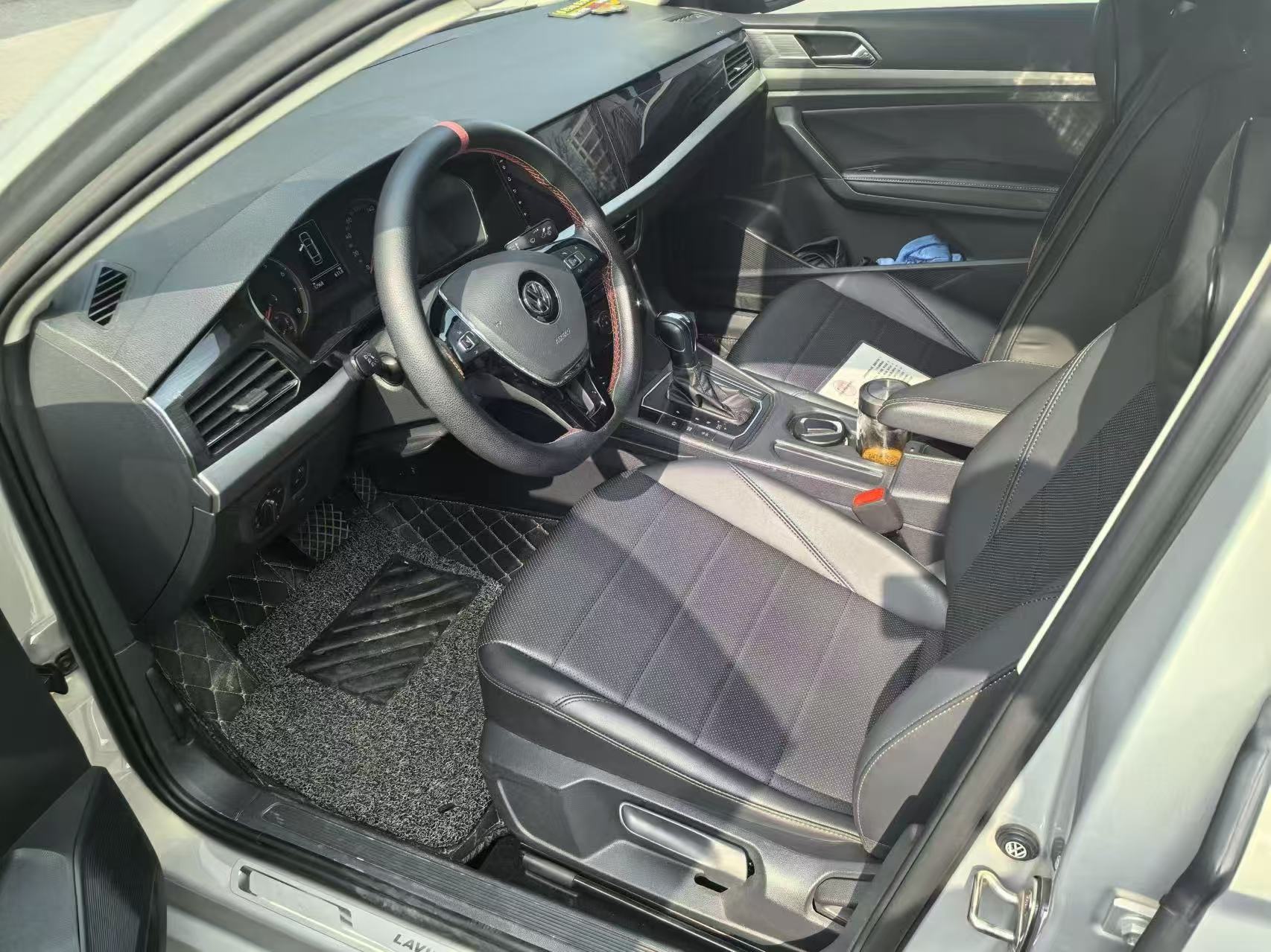 Volkswagen Lavida 2018 car image #5