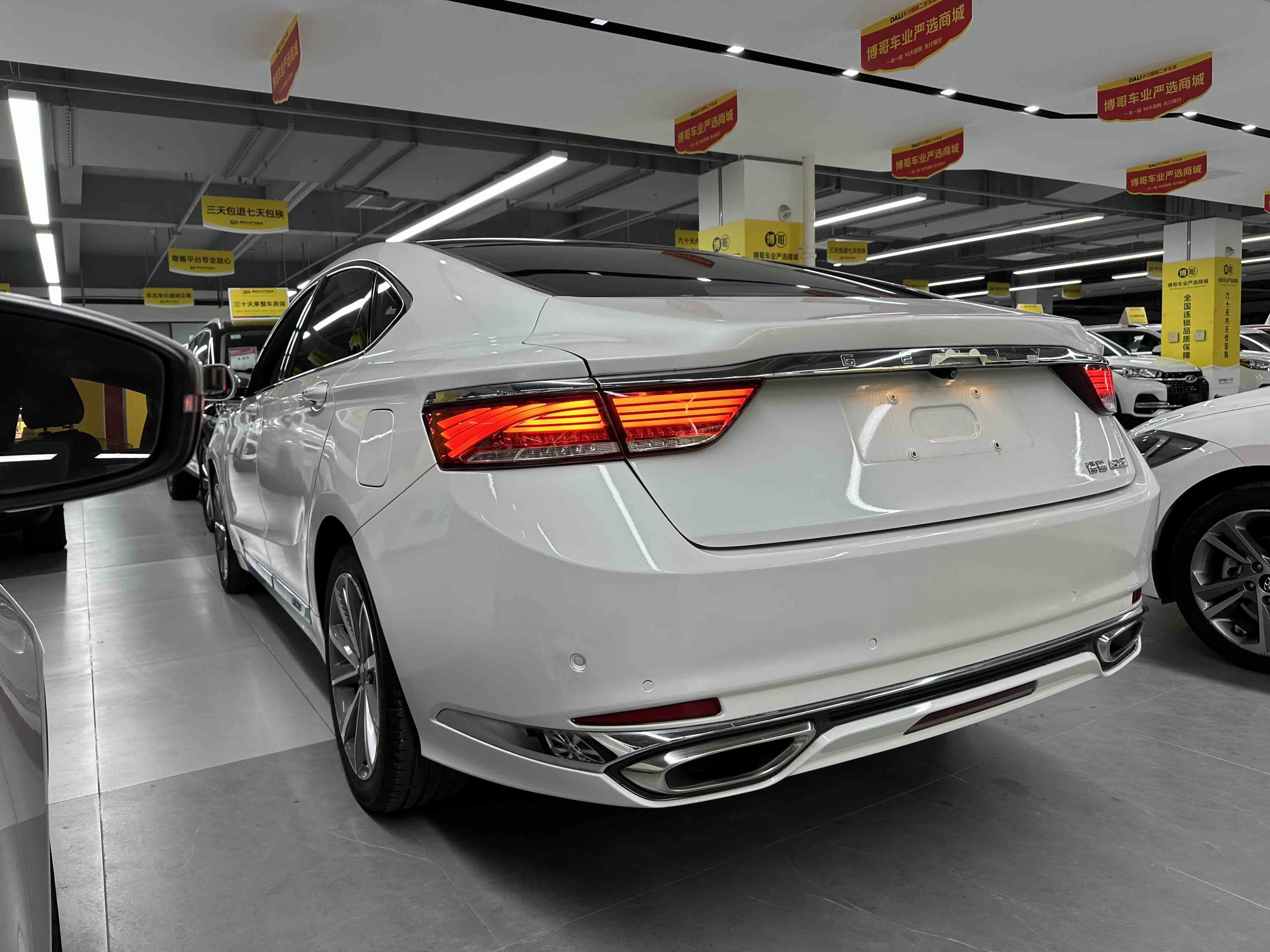 GEELY Ulion New Energy 2018 car image #5