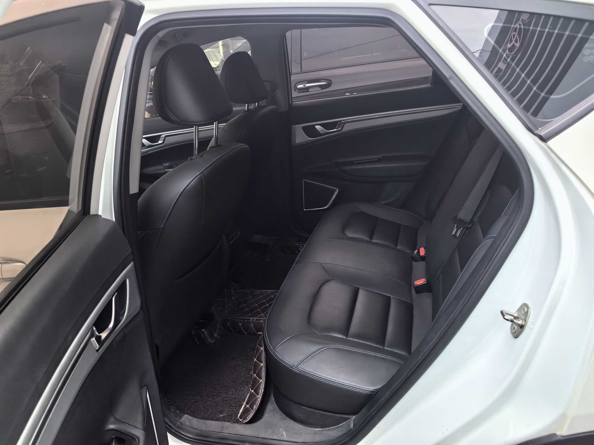 GEELY Emgrand GSe 2019 car image #5