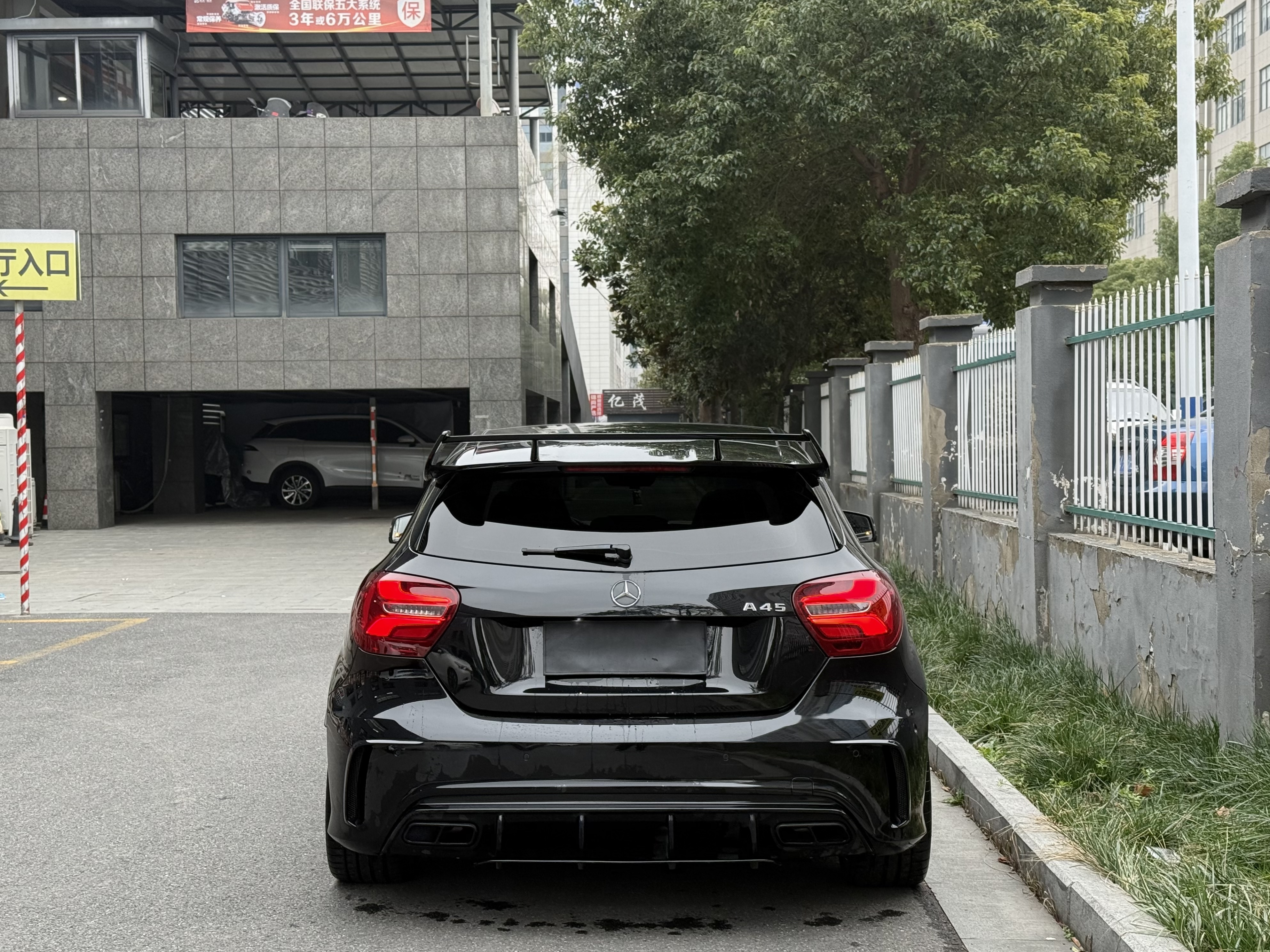 Mercedes-Benz A AMG (Imported) 2018 immagine di auto #5