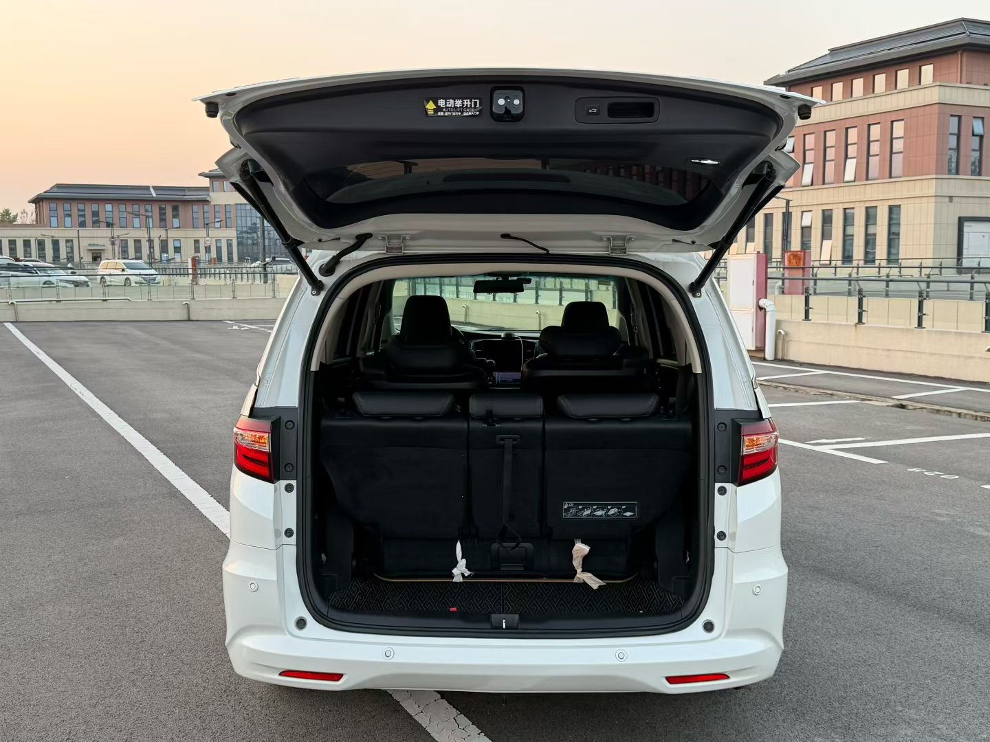 Honda ODYSSEY 2019 #5 Honda ODYSSEY 2019 car image #5