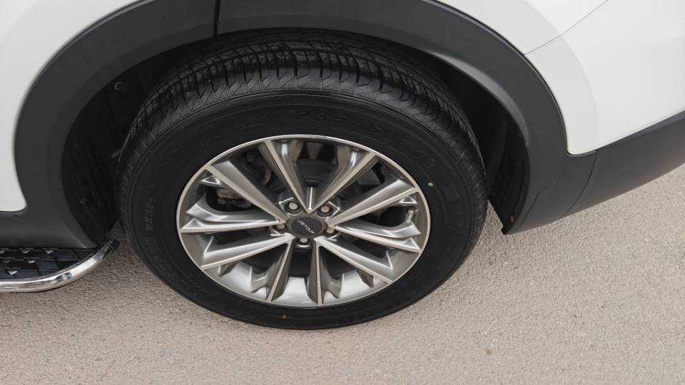 X70 2019 car image #5