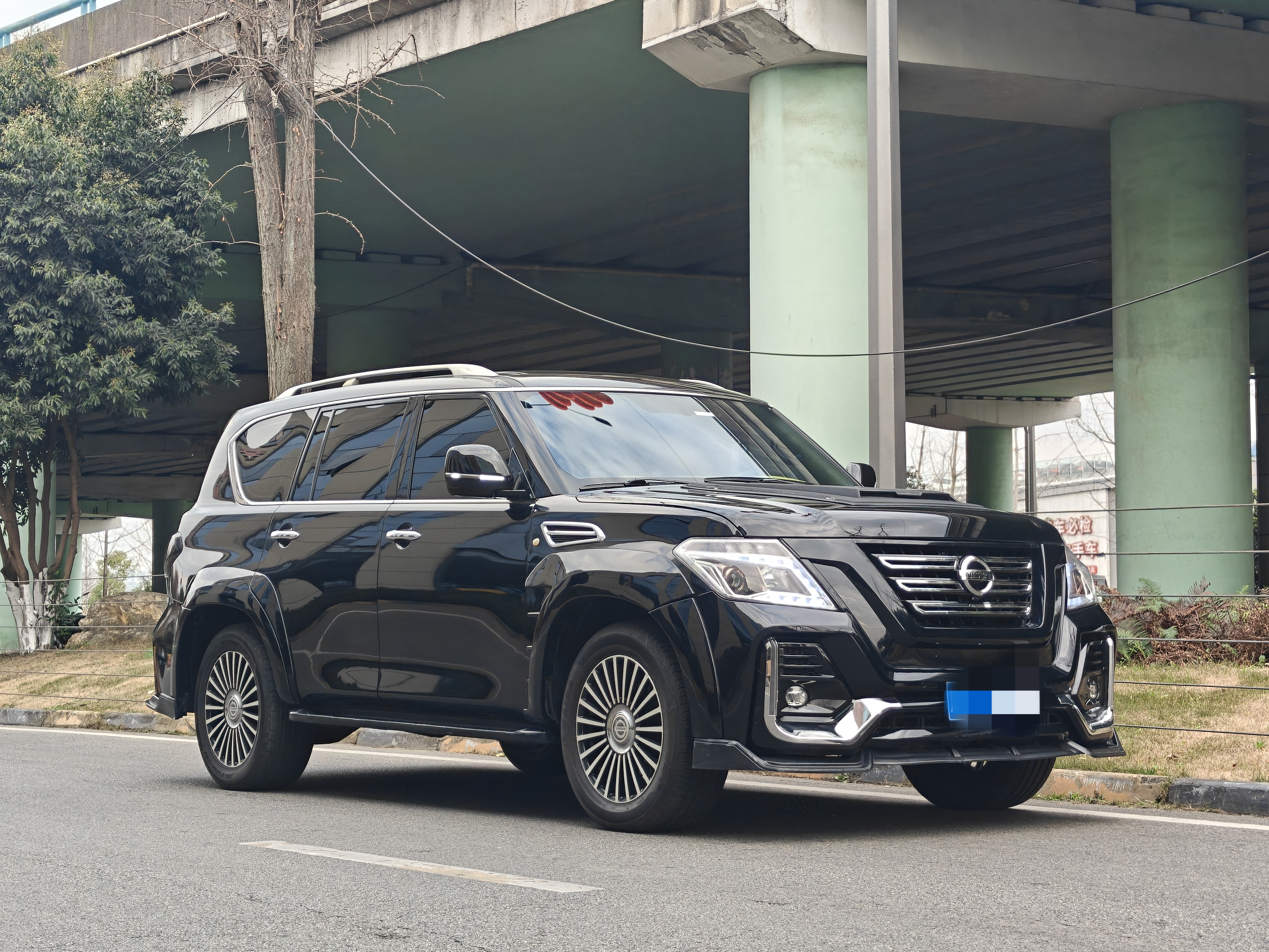 Nissan 2020 car image #5