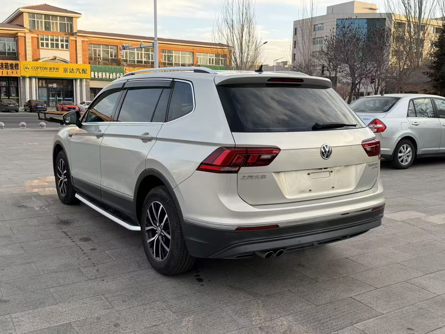 Volkswagen Tiguan L 2018 #5 Volkswagen Tiguan L 2018 car image #5