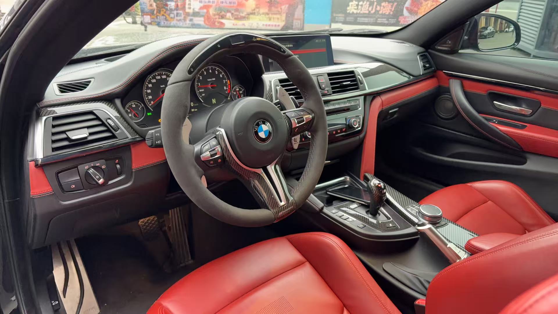 BMW M4 2019 immagine di auto #5