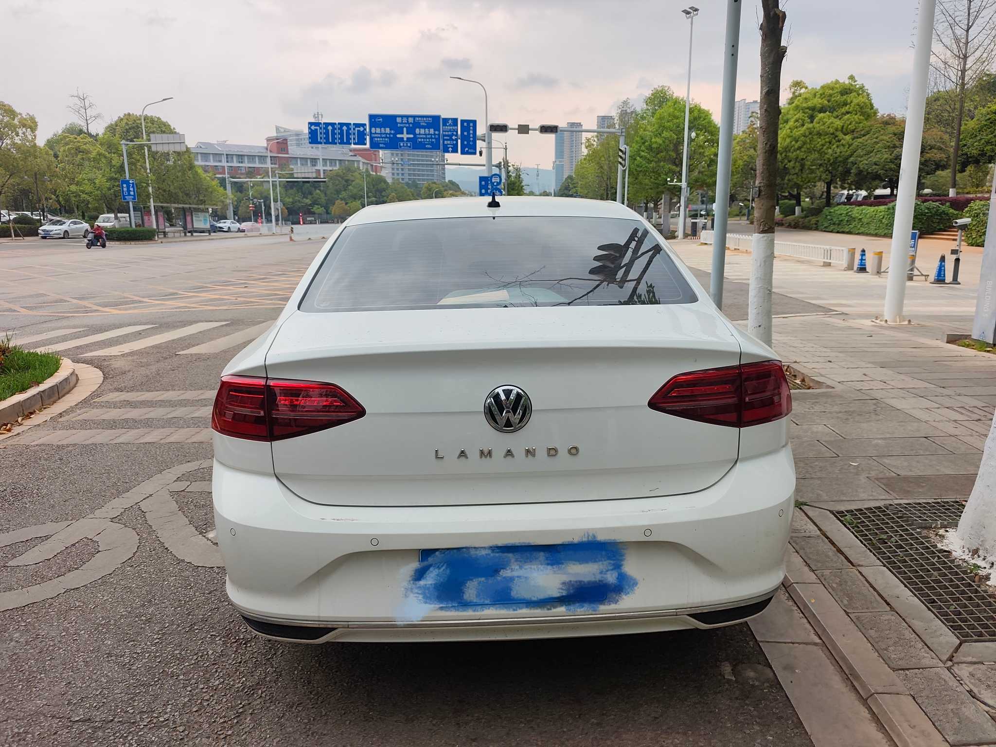 Volkswagen Lamando 2020 car image #5