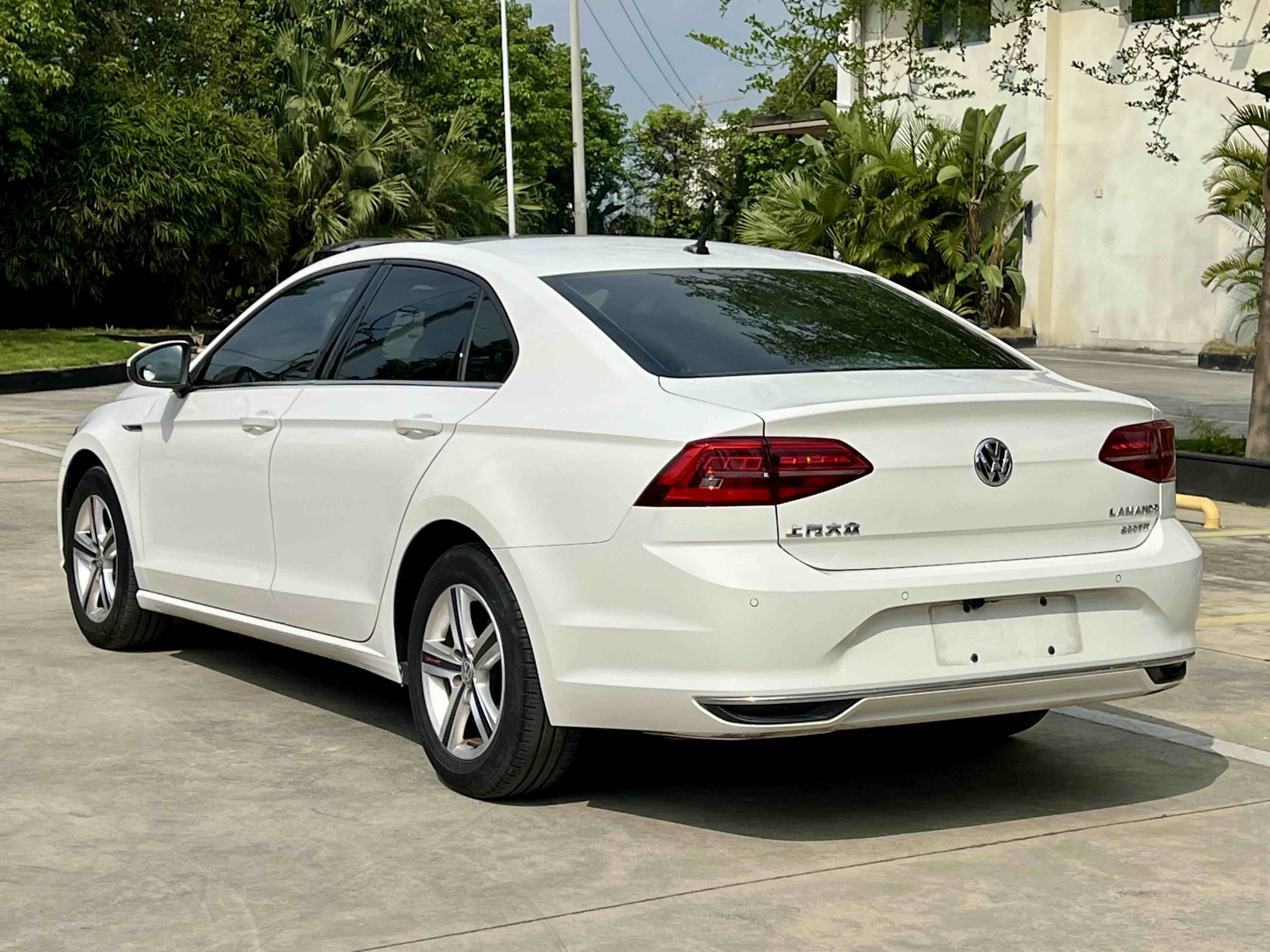 Volkswagen Lamando 2019 immagine di auto #5