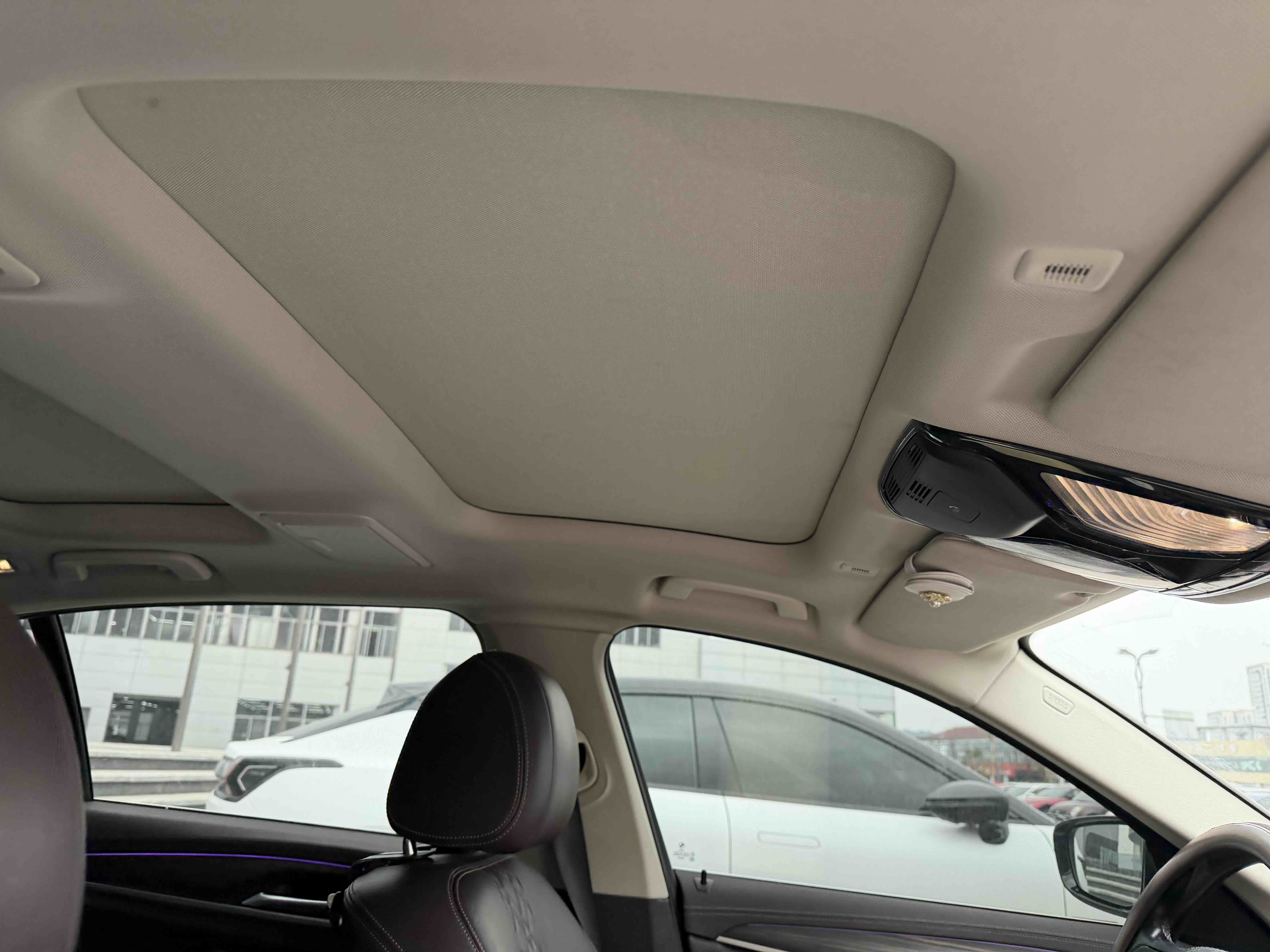 BMW 5 Series New Energy 2019 #5 BMW 5 Series New Energy 2019 car image #5