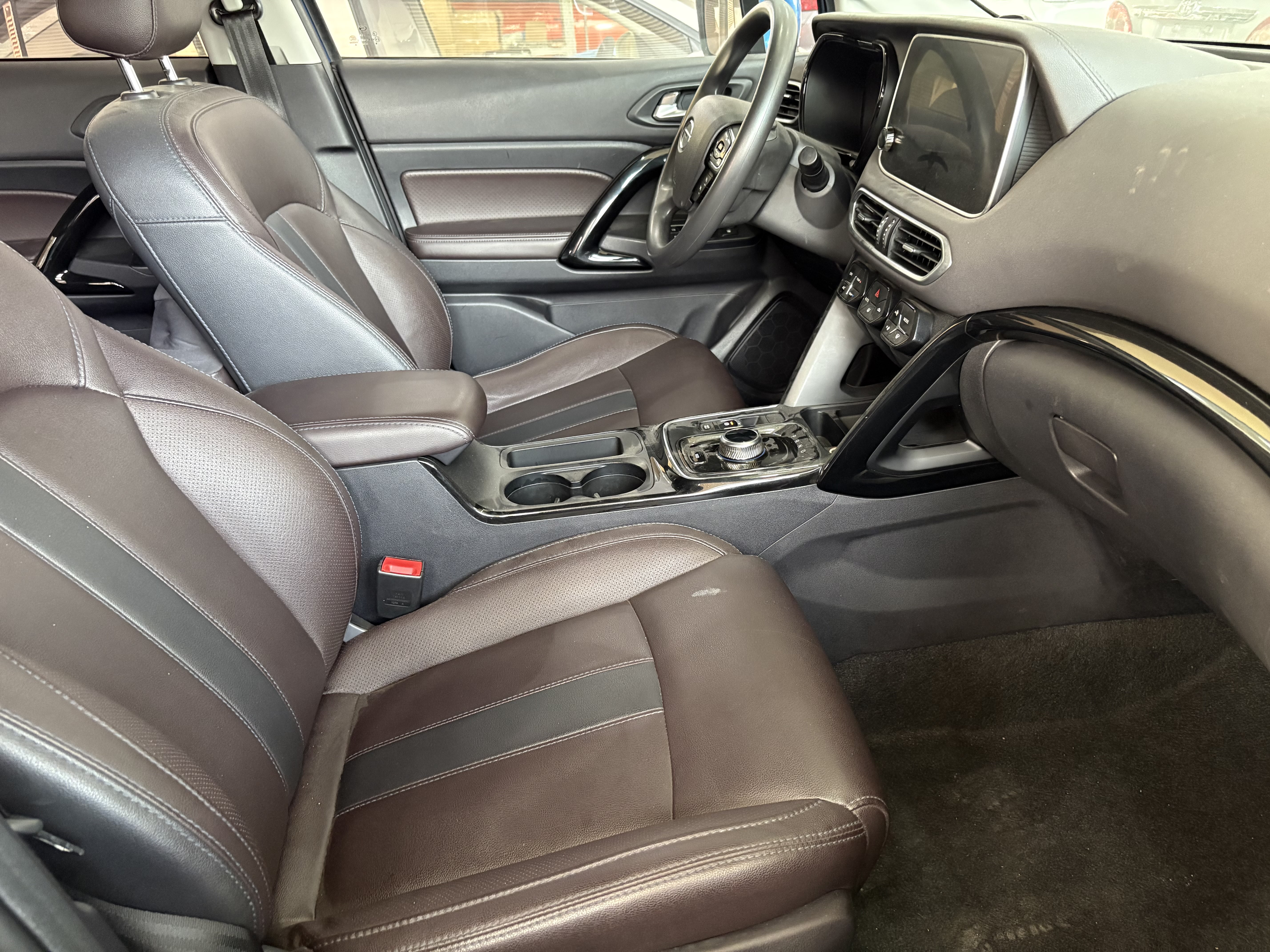 GAC ix4 2019 car image #5