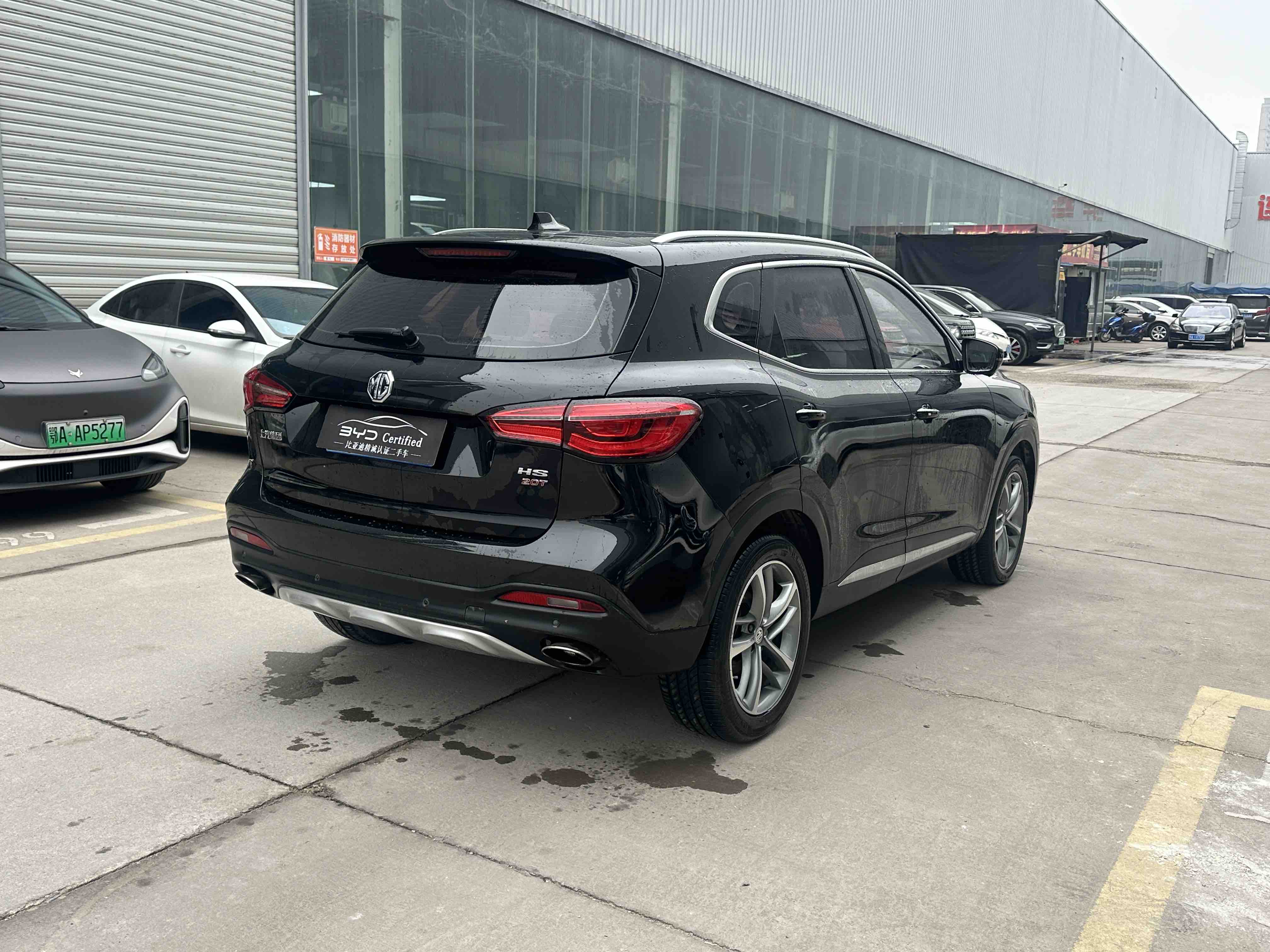 MG HS 2018 car image #5