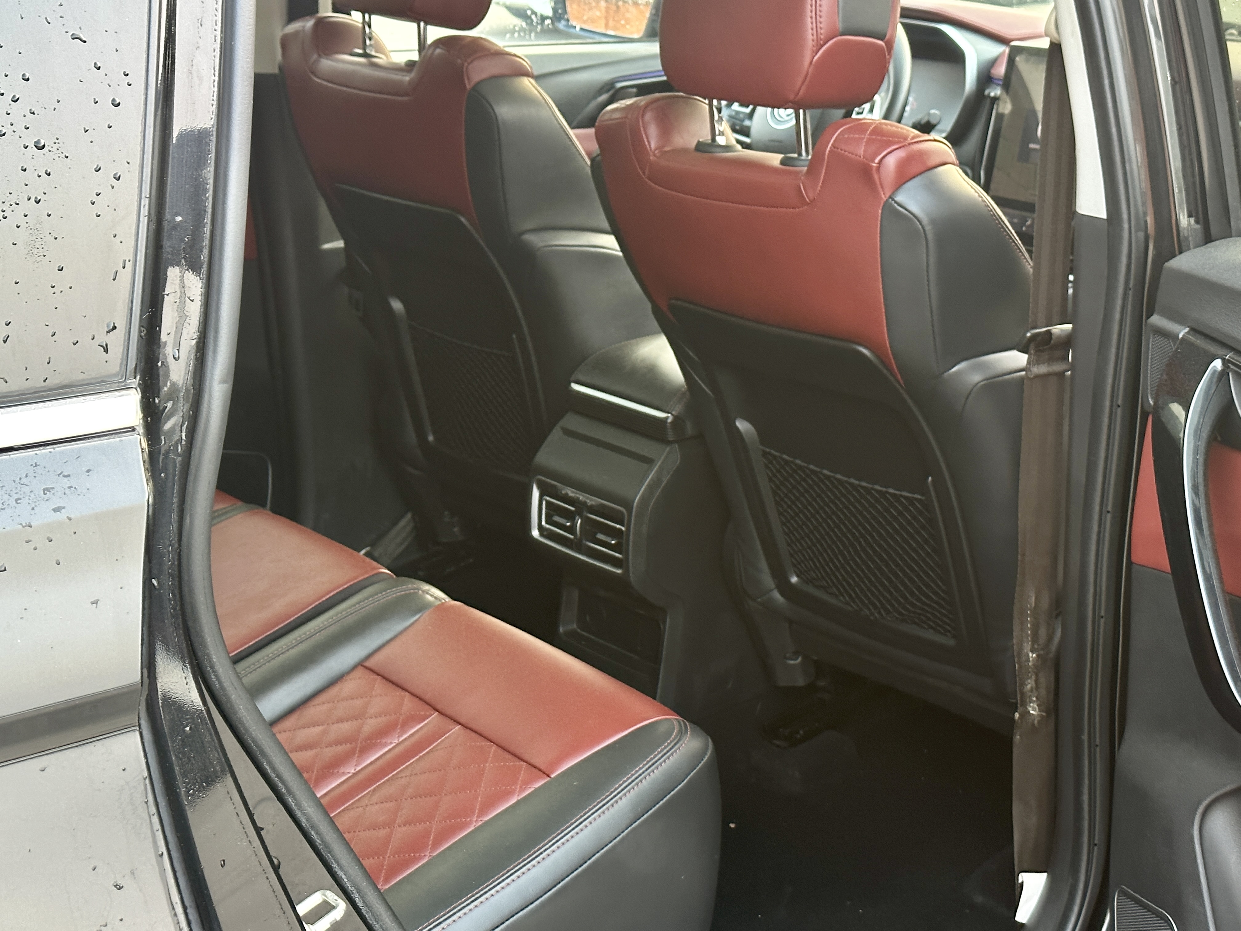 T5 2019 #5 T5 2019 car image #5