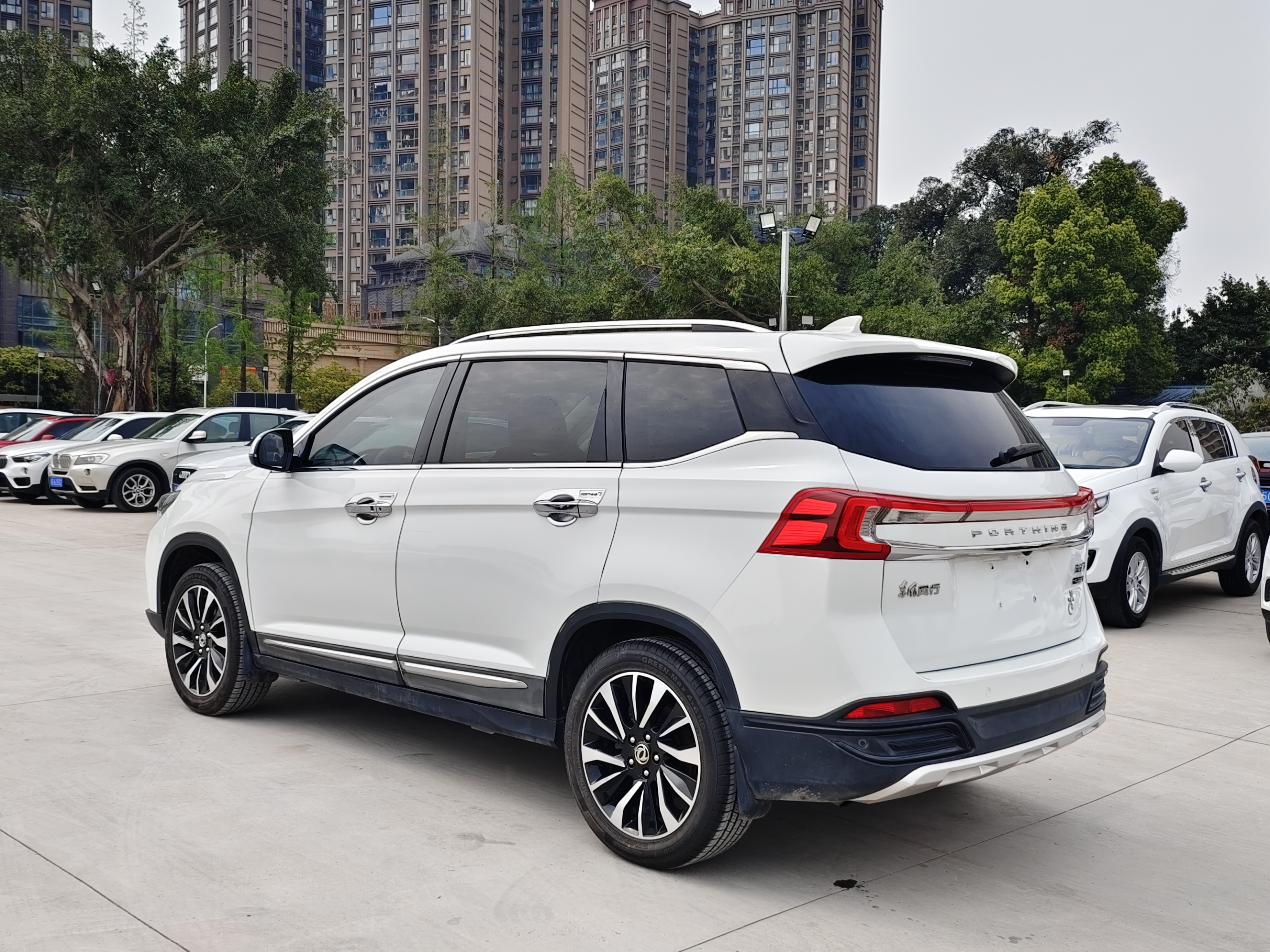 T5 2019 #5 T5 2019 car image #5