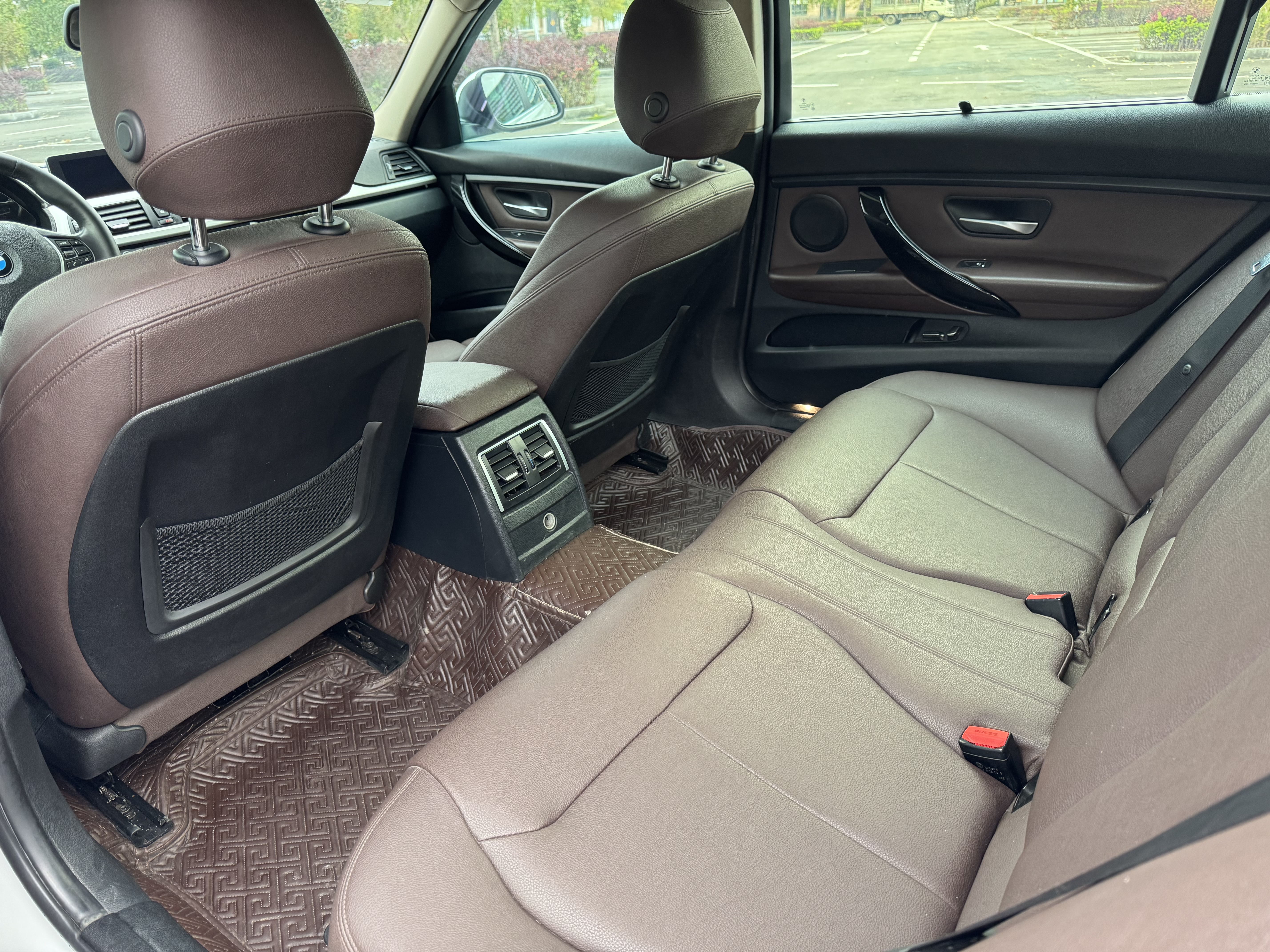 BMW 3 Series 2019 car image #5