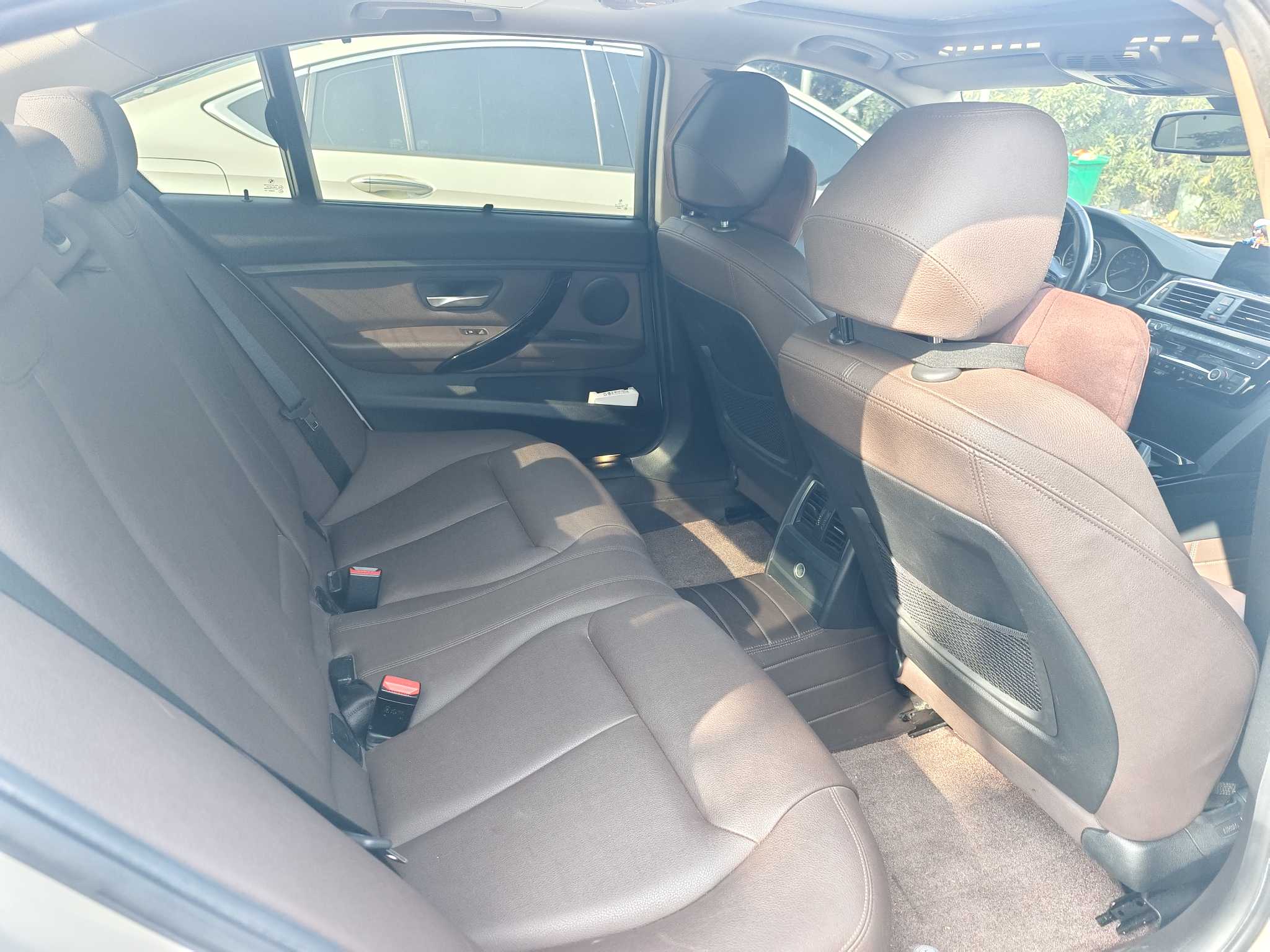 BMW 3 Series 2019 #5 BMW 3 Series 2019 car image #5