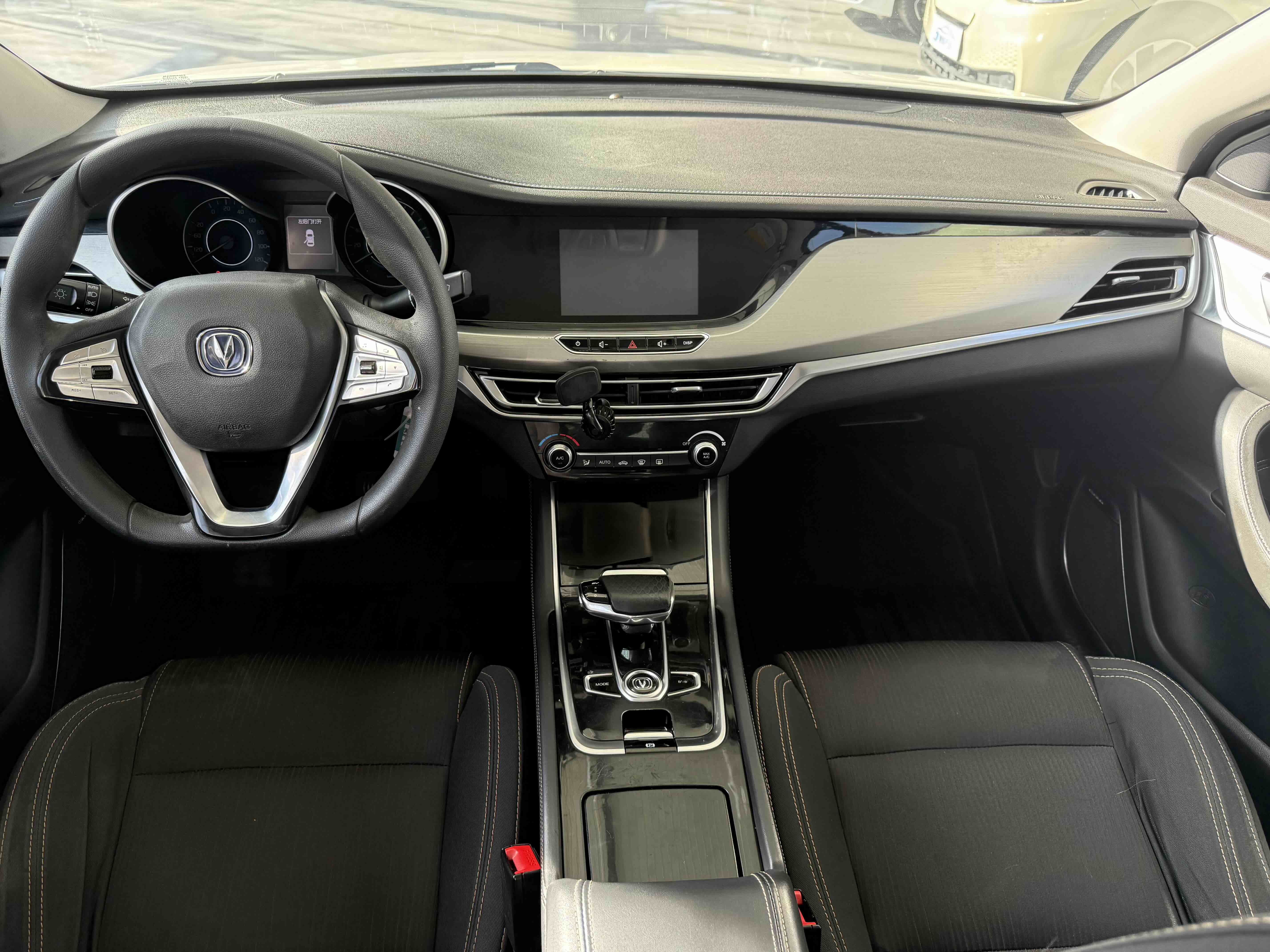 Changan Eado EV 2019 #5 Changan Eado EV 2019 car image #5