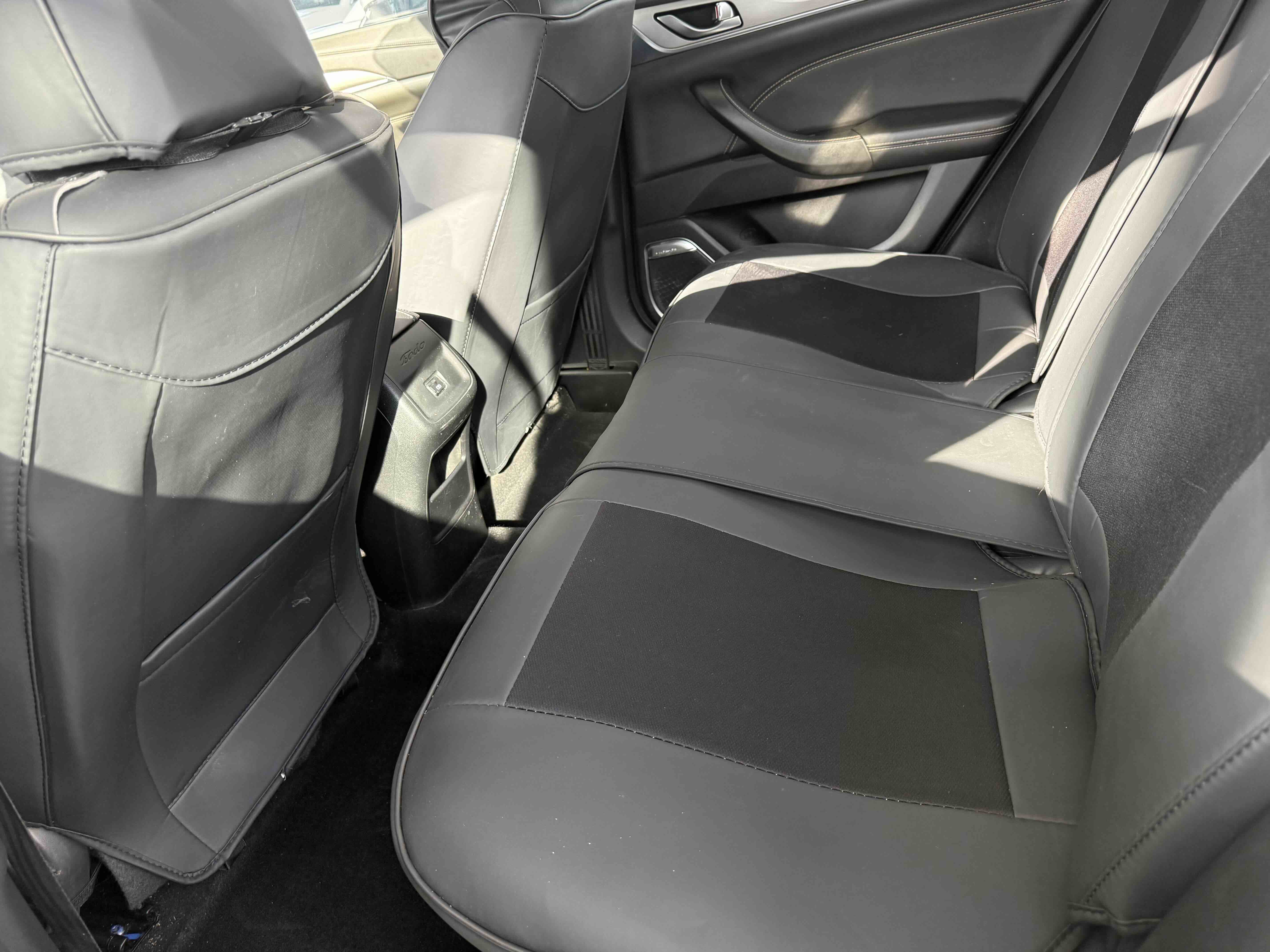 Changan Eado EV 2019 #5 Changan Eado EV 2019 car image #5