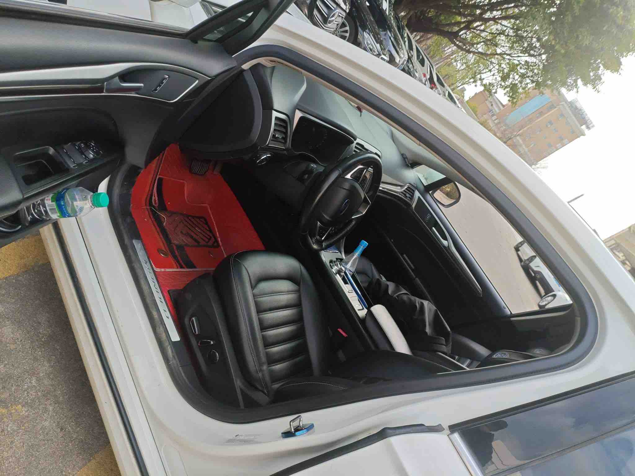 Ford Mondeo 2018 car image #5