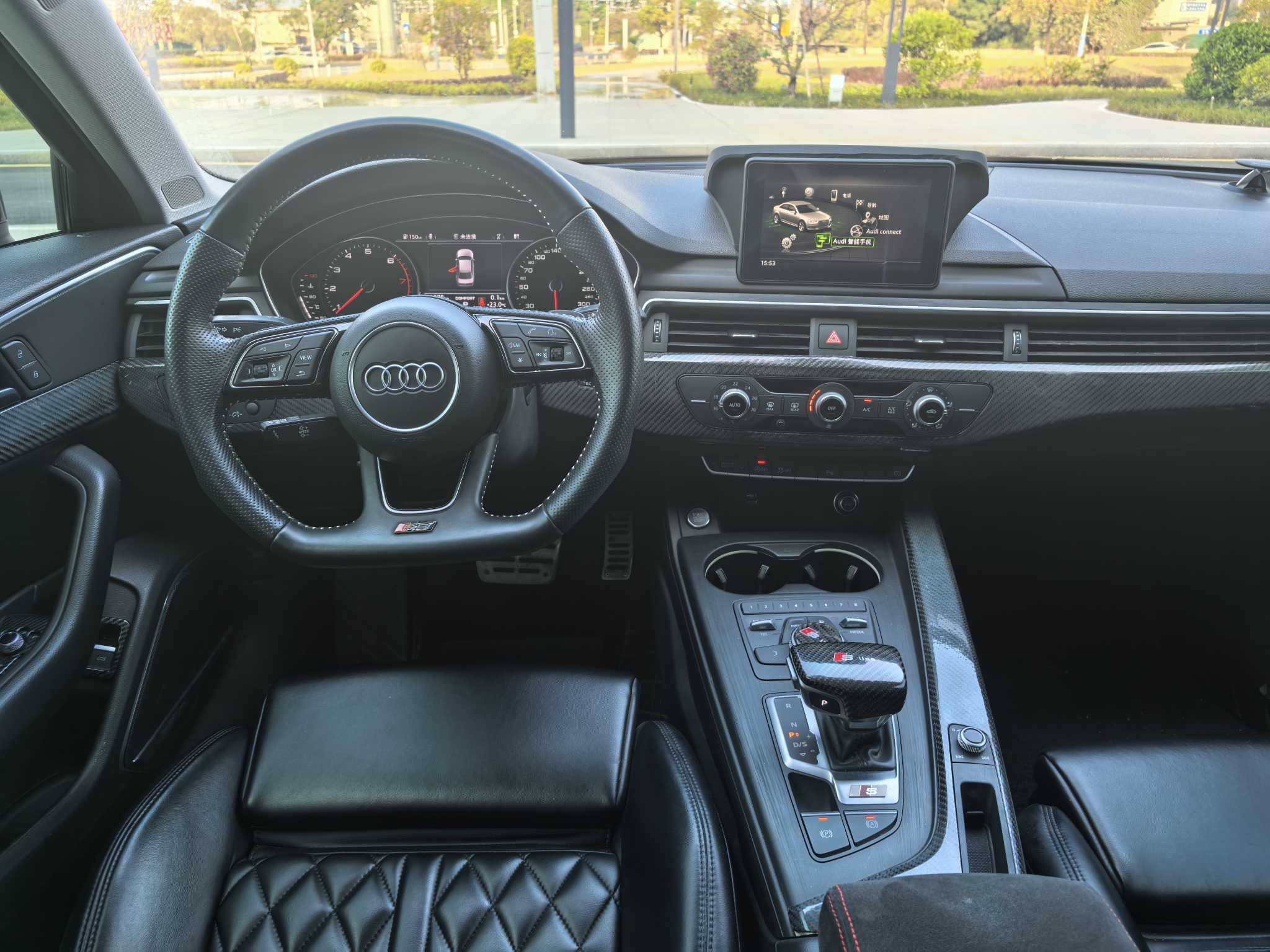 Audi A4L 2020 car image #5