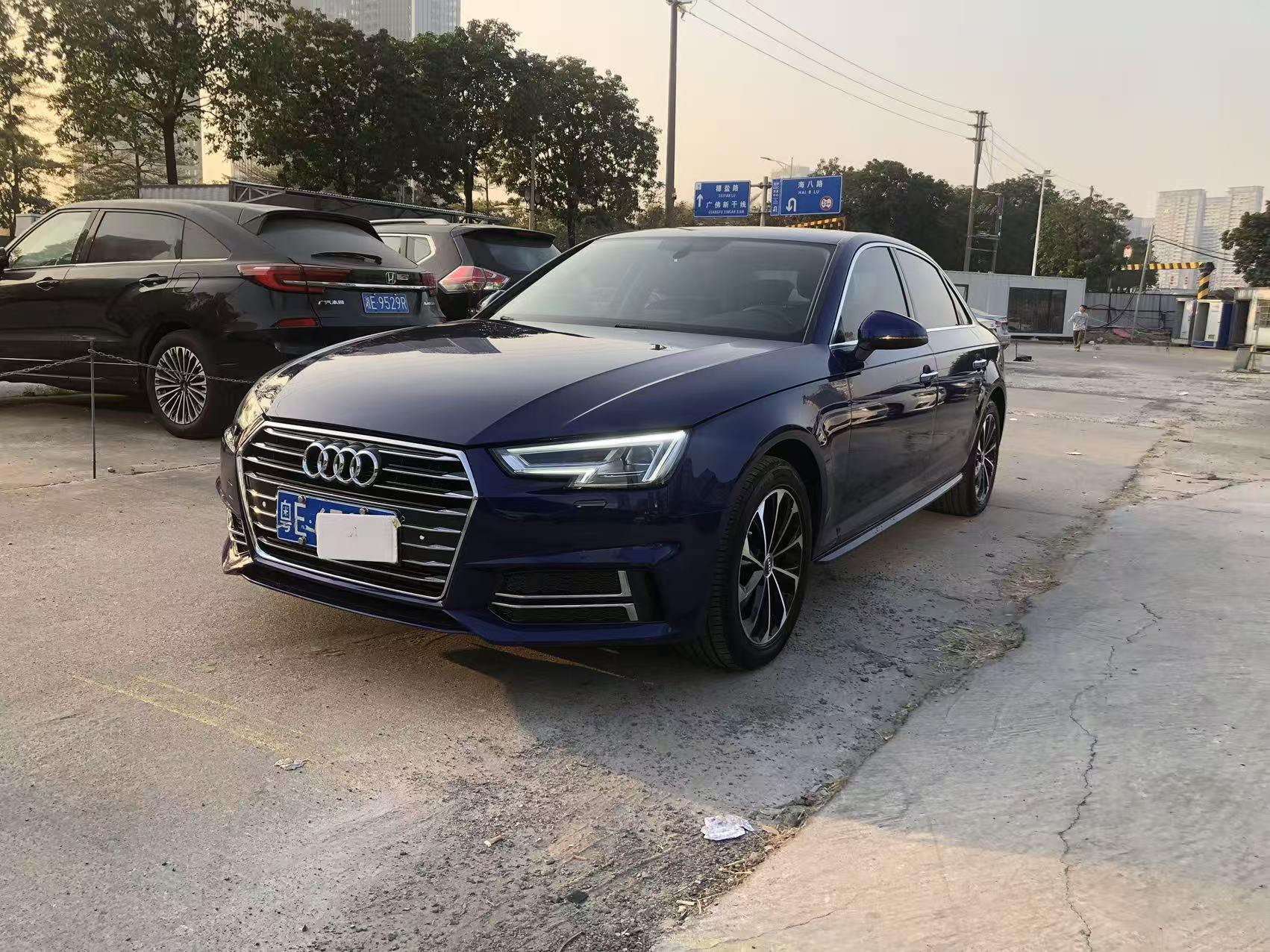 Audi A4L 2019 car image #5