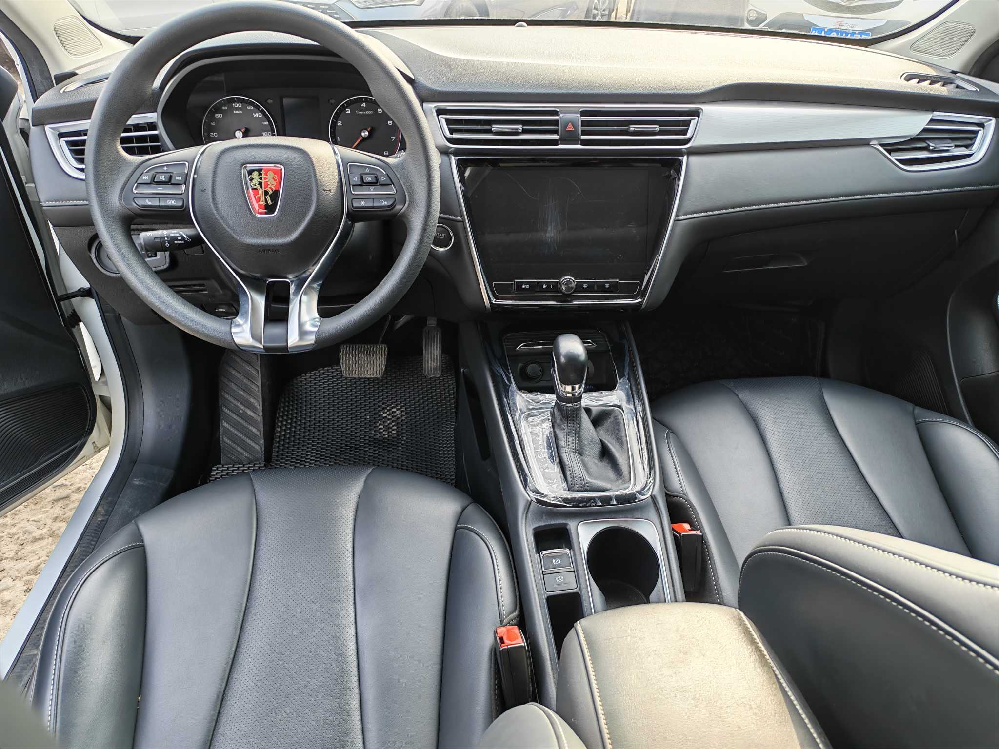 Roewe i5 2019 #5 Roewe i5 2019 car image #5