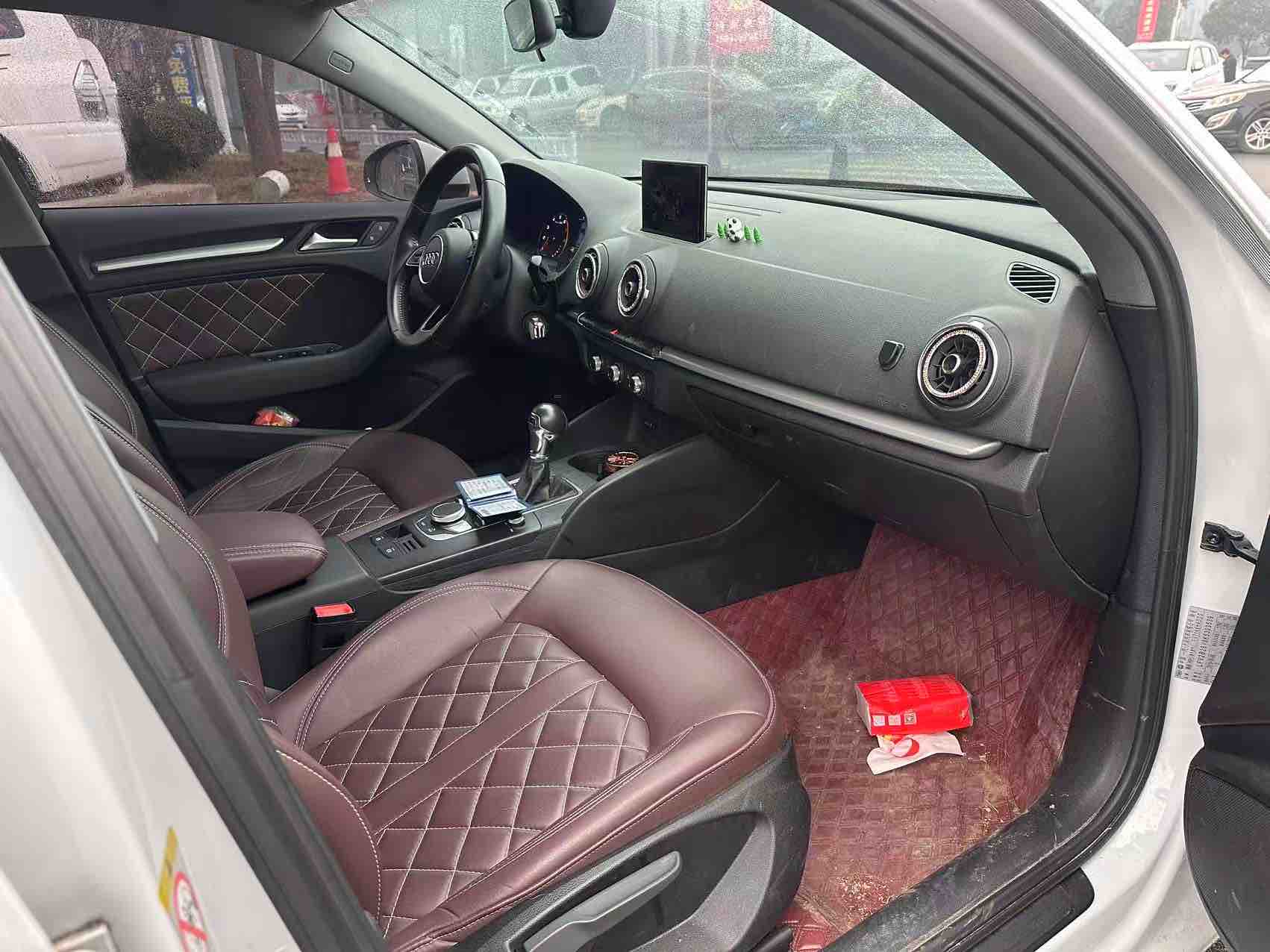 Audi A3 2019 car image #5