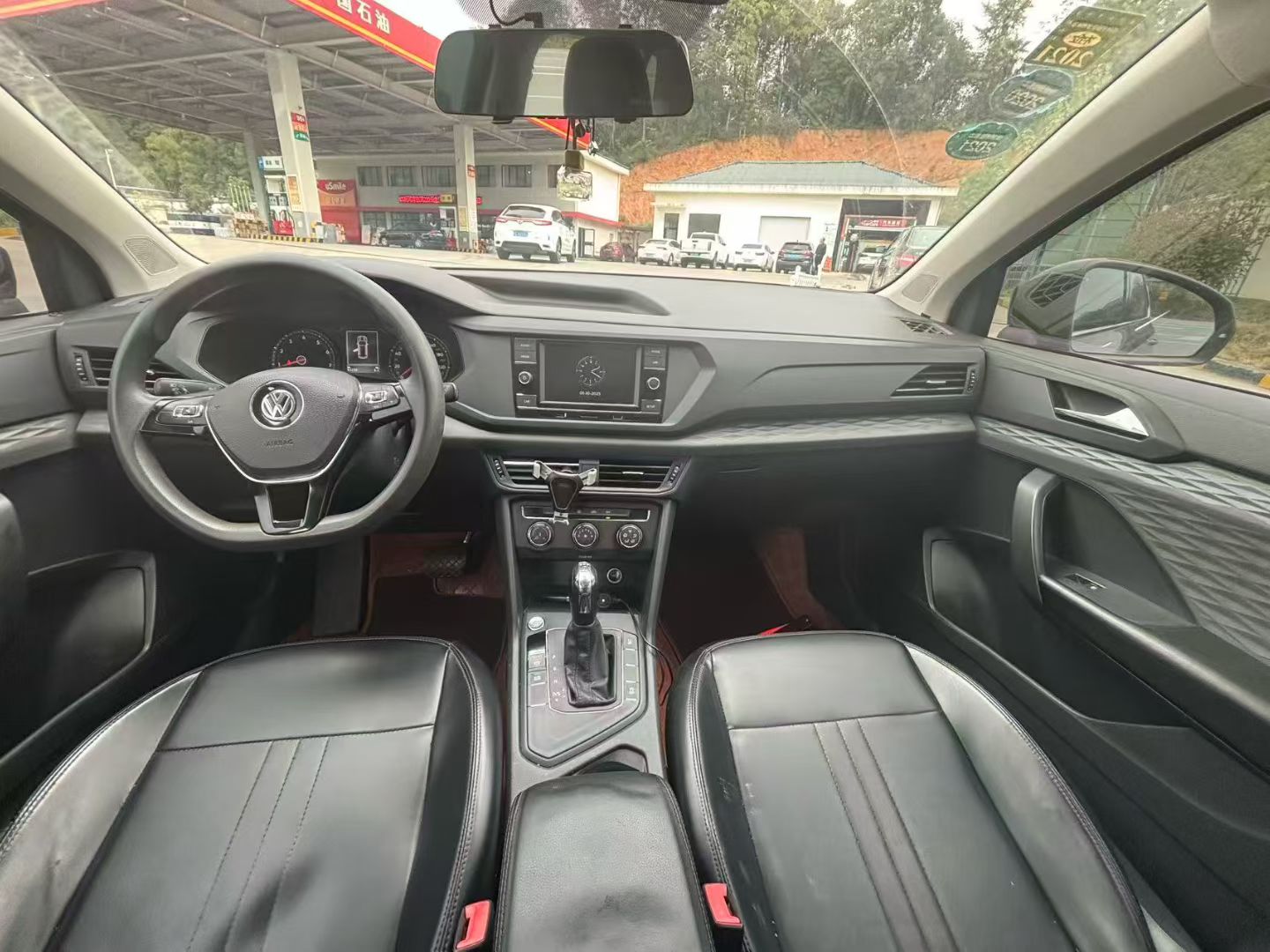 Volkswagen Tharu 2019 immagine di auto #5