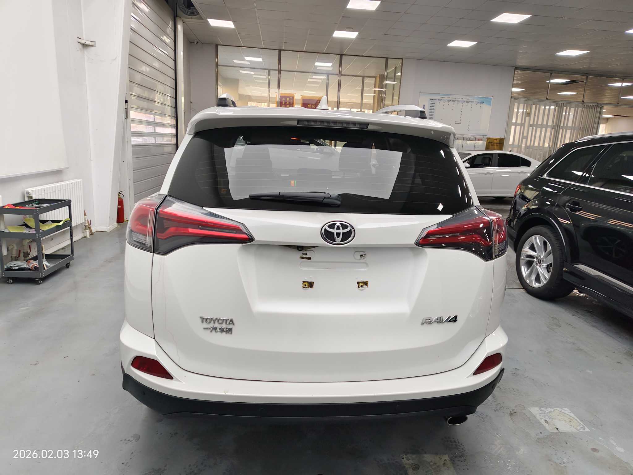 Toyota RAV4 2019 car image #5