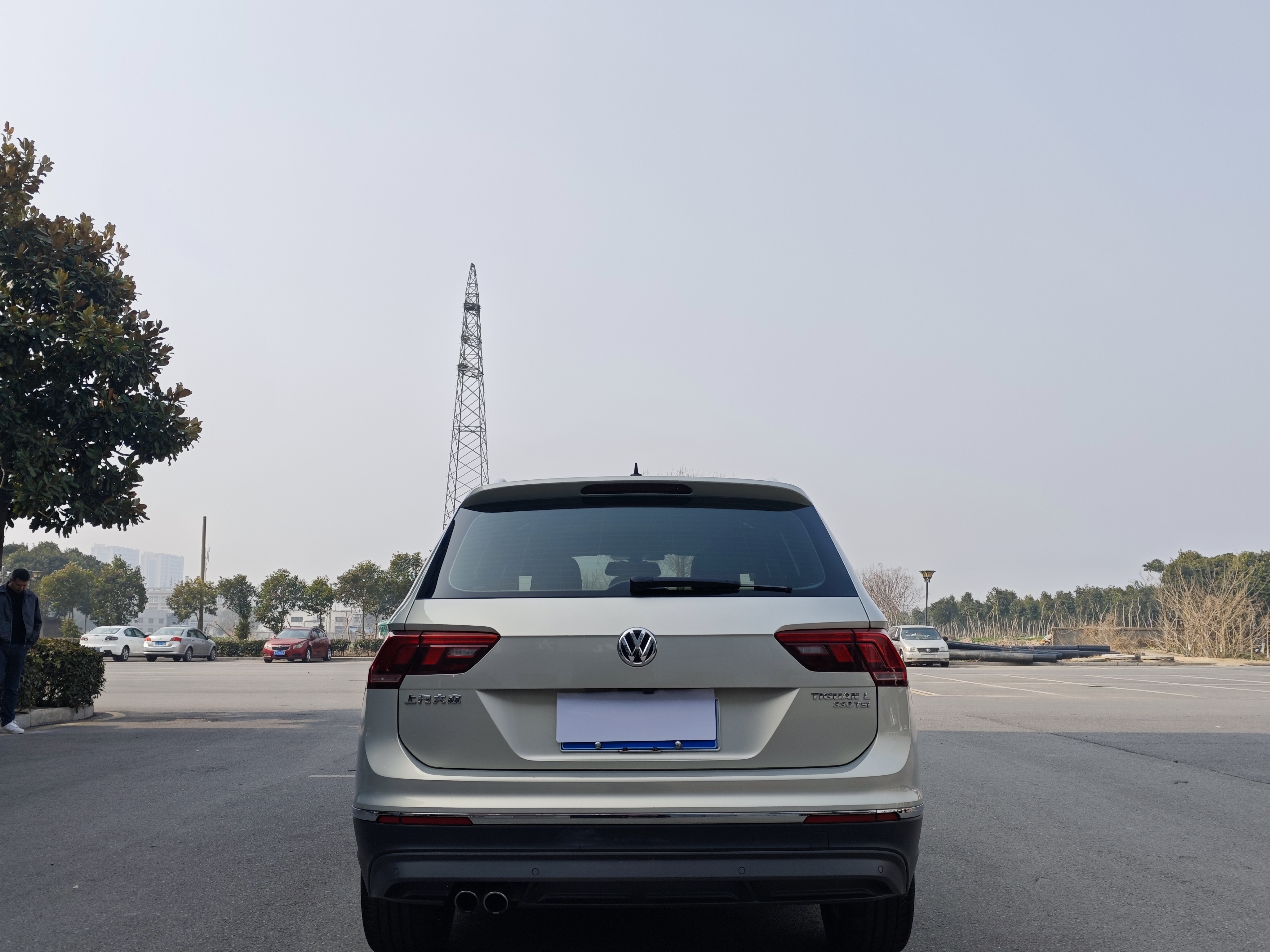 Volkswagen Tiguan L 2020 #5 Volkswagen Tiguan L 2020 car image #5