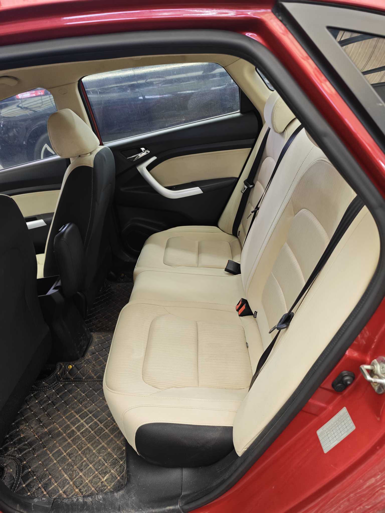 Changan Alsvin V7 2015 #5 Changan Alsvin V7 2015 car image #5