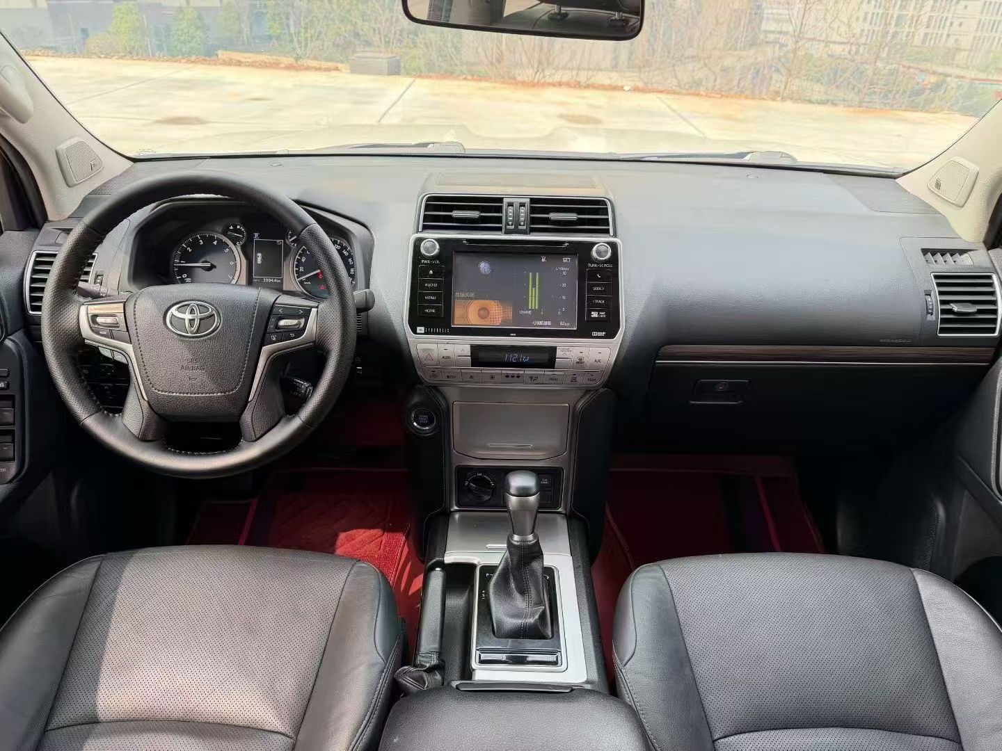 Toyota Land Cruiser Prado 2019 car image #5