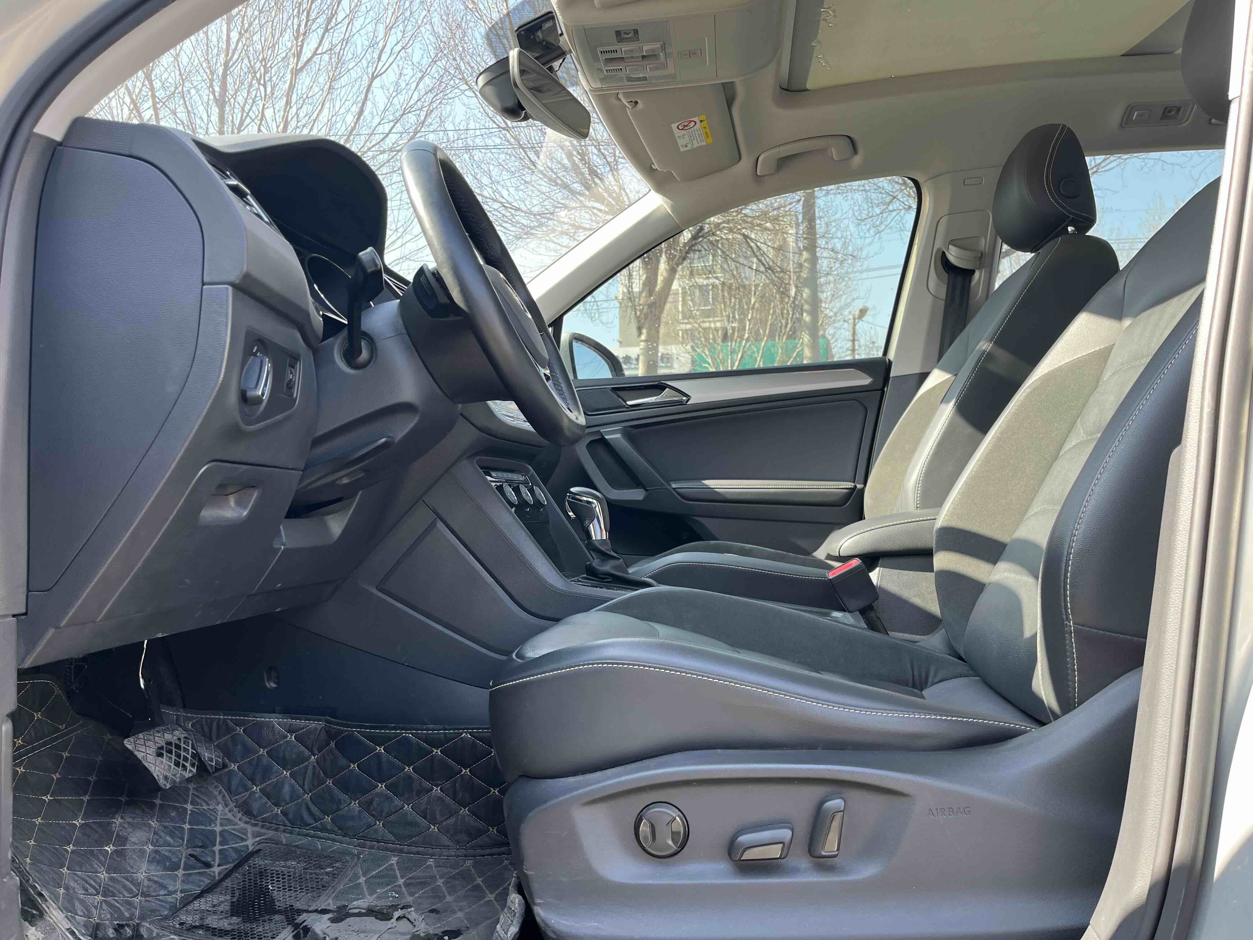 Volkswagen Tiguan L 2019 car image #5