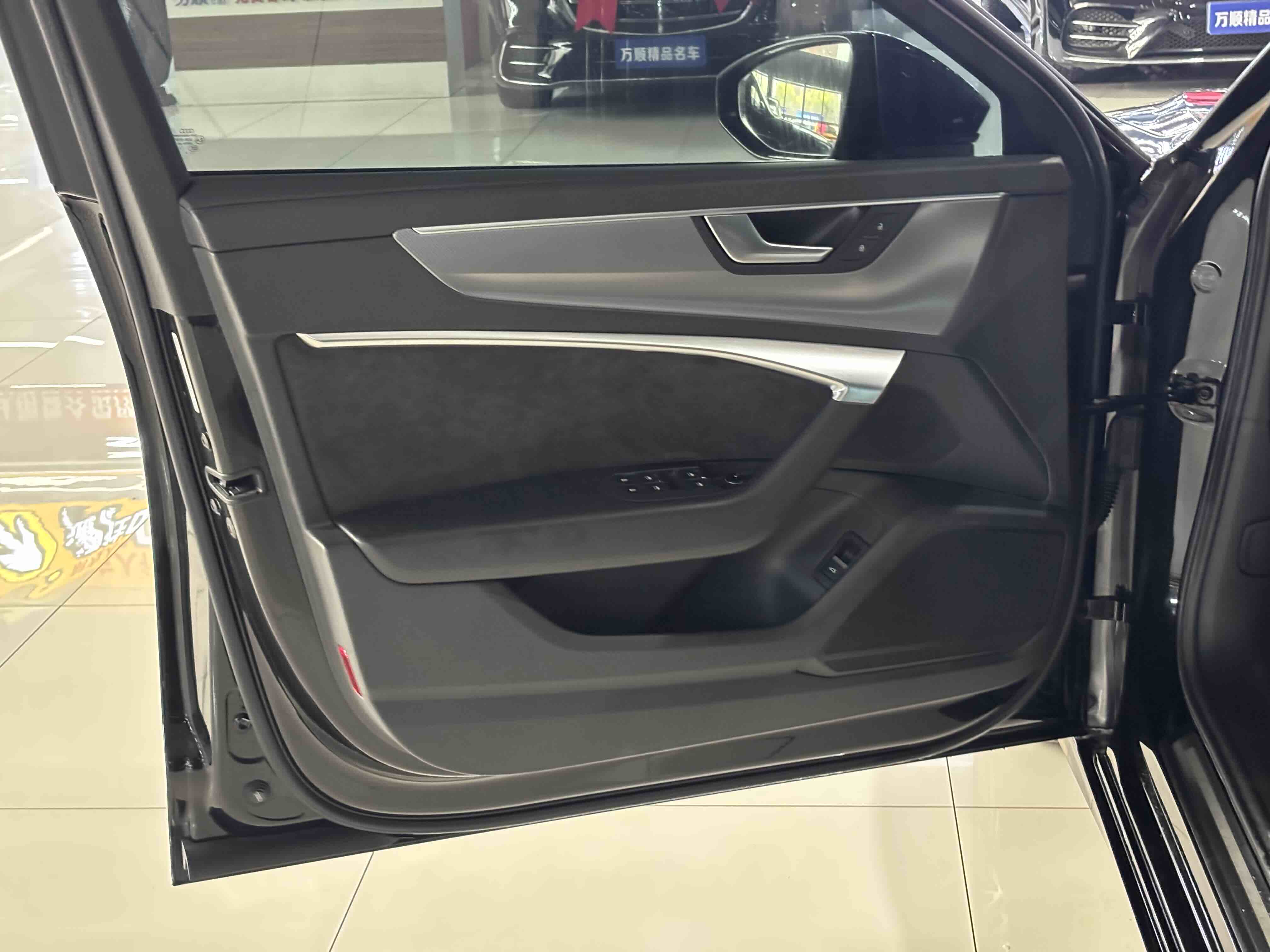 Audi A6L 2019 car image #5