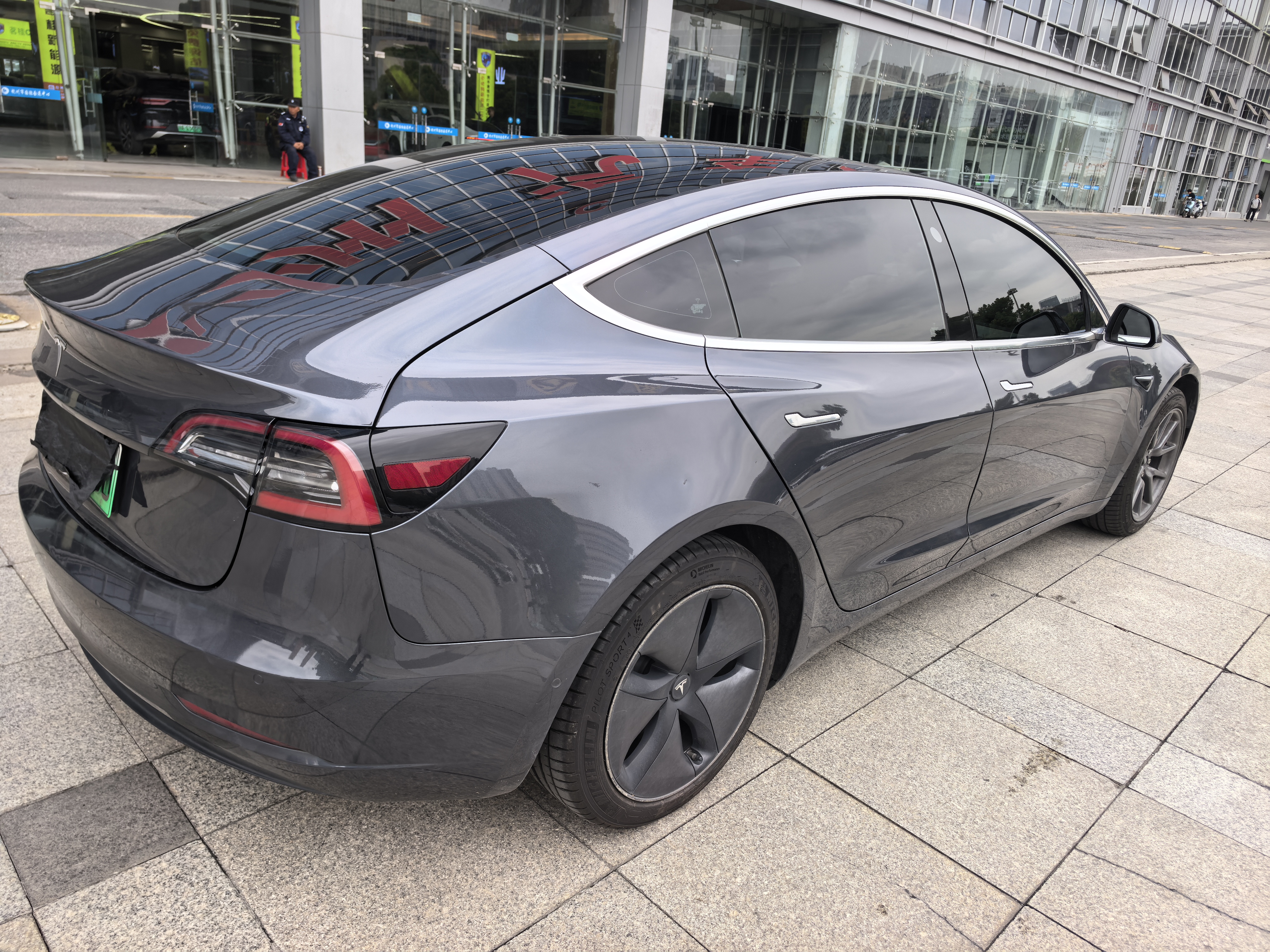 特斯拉 Model 3(进口) 2019 汽车图片 #5