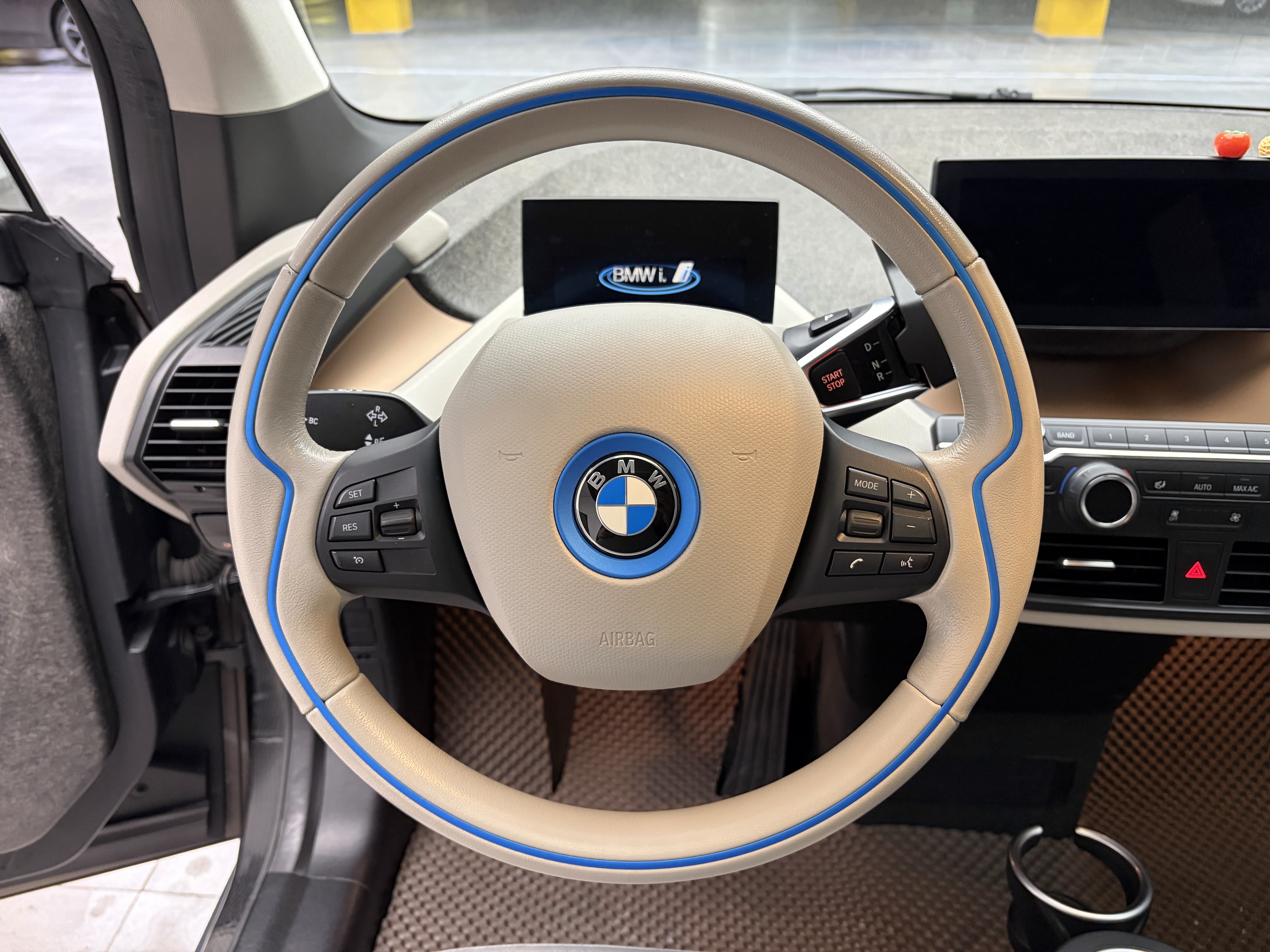 BMW i3 (Imported) 2019 #5 BMW i3 (Imported) 2019 car image #5