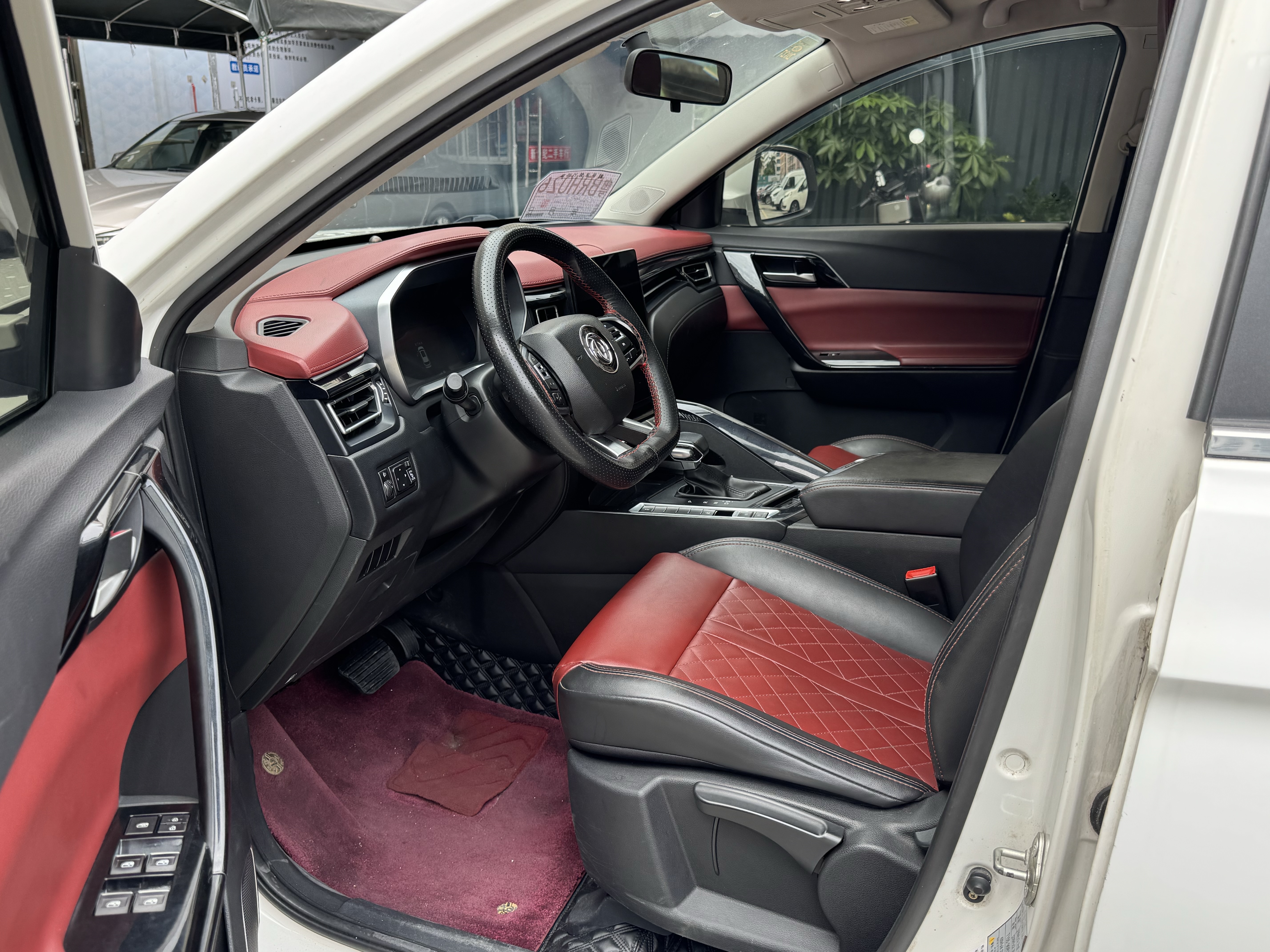 Forthing T5 L 2019 صورة سيارة #5