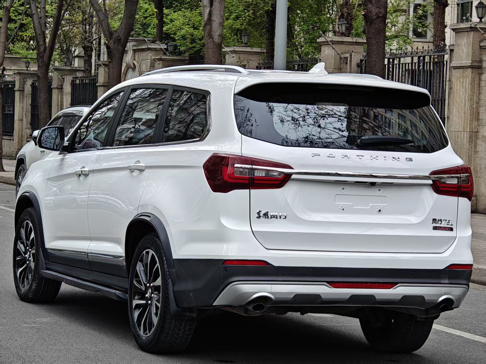 T5 L 2019 #5 T5 L 2019 car image #5