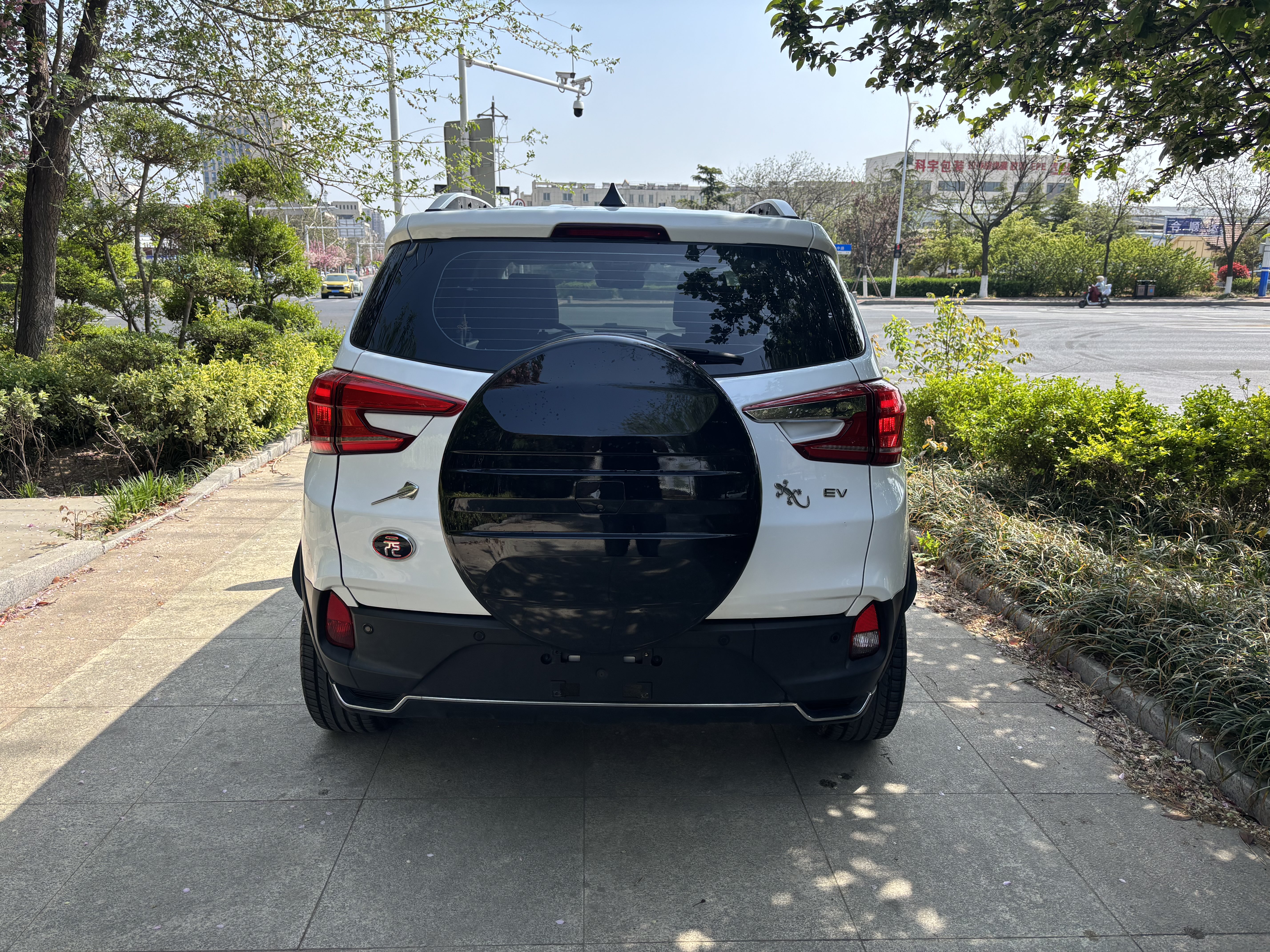 BYD Yuan New Energy 2019 #5 BYD Yuan New Energy 2019 car image #5