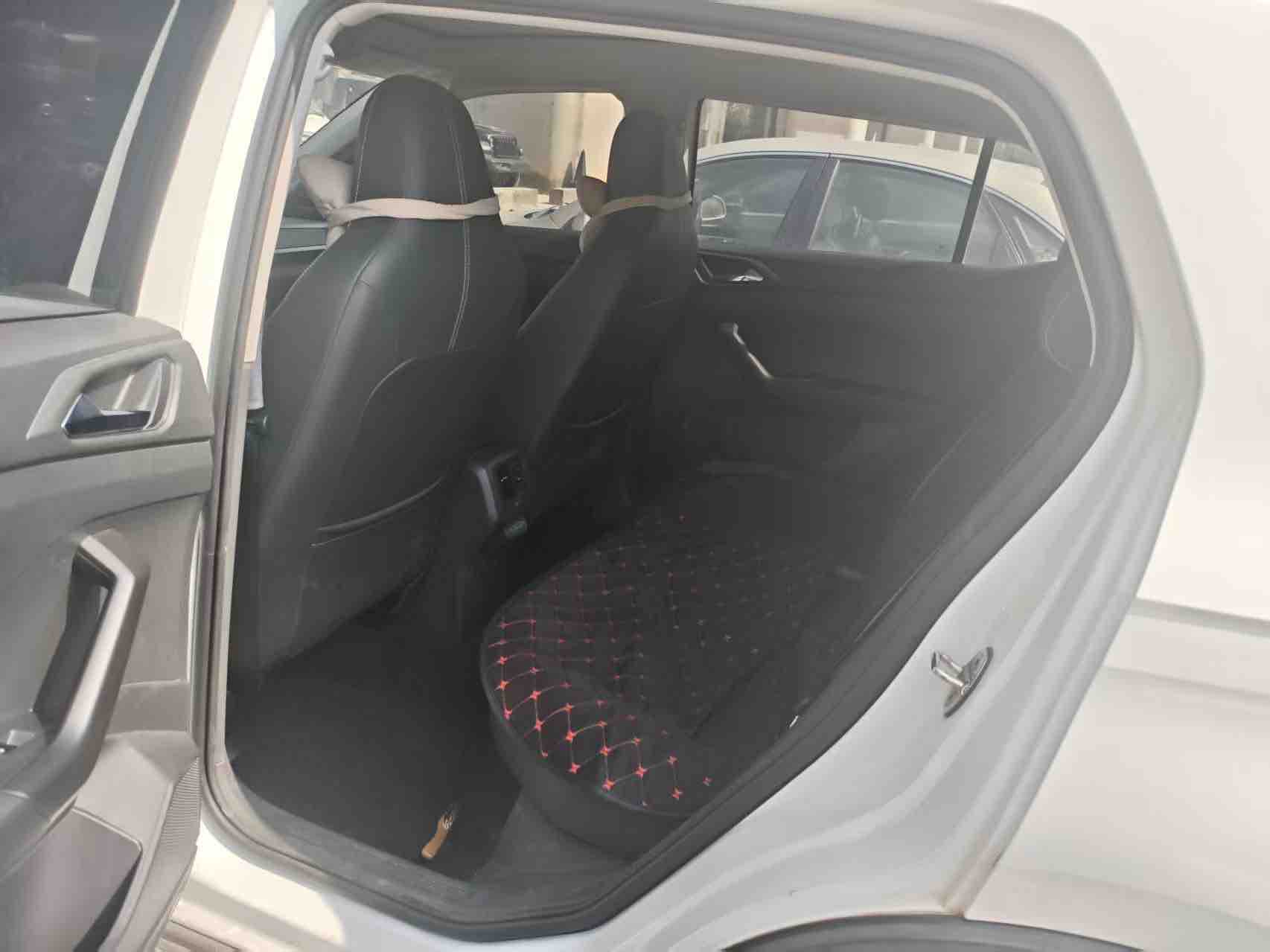 Volkswagen 2019 car image #5