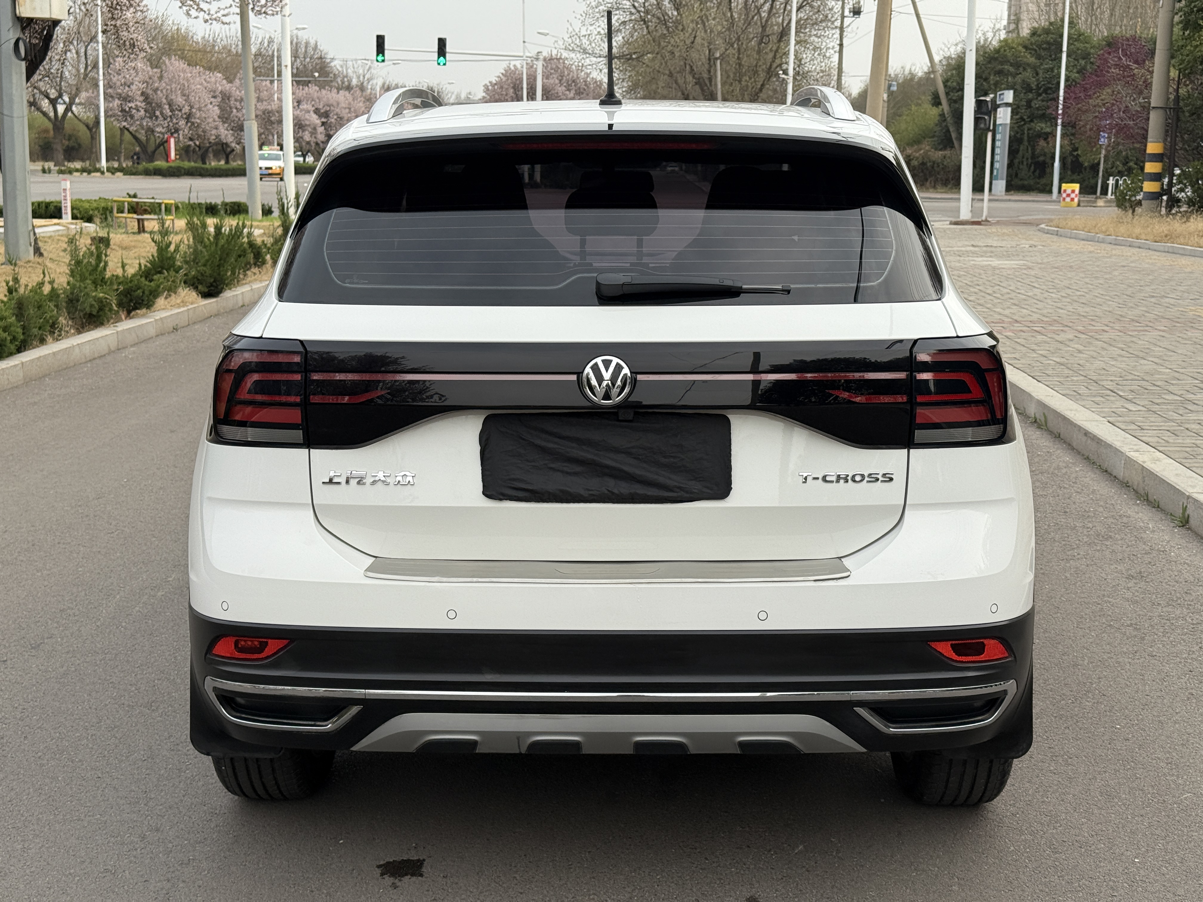 Volkswagen T-Cross 2020 #5 Volkswagen T-Cross 2020 car image #5