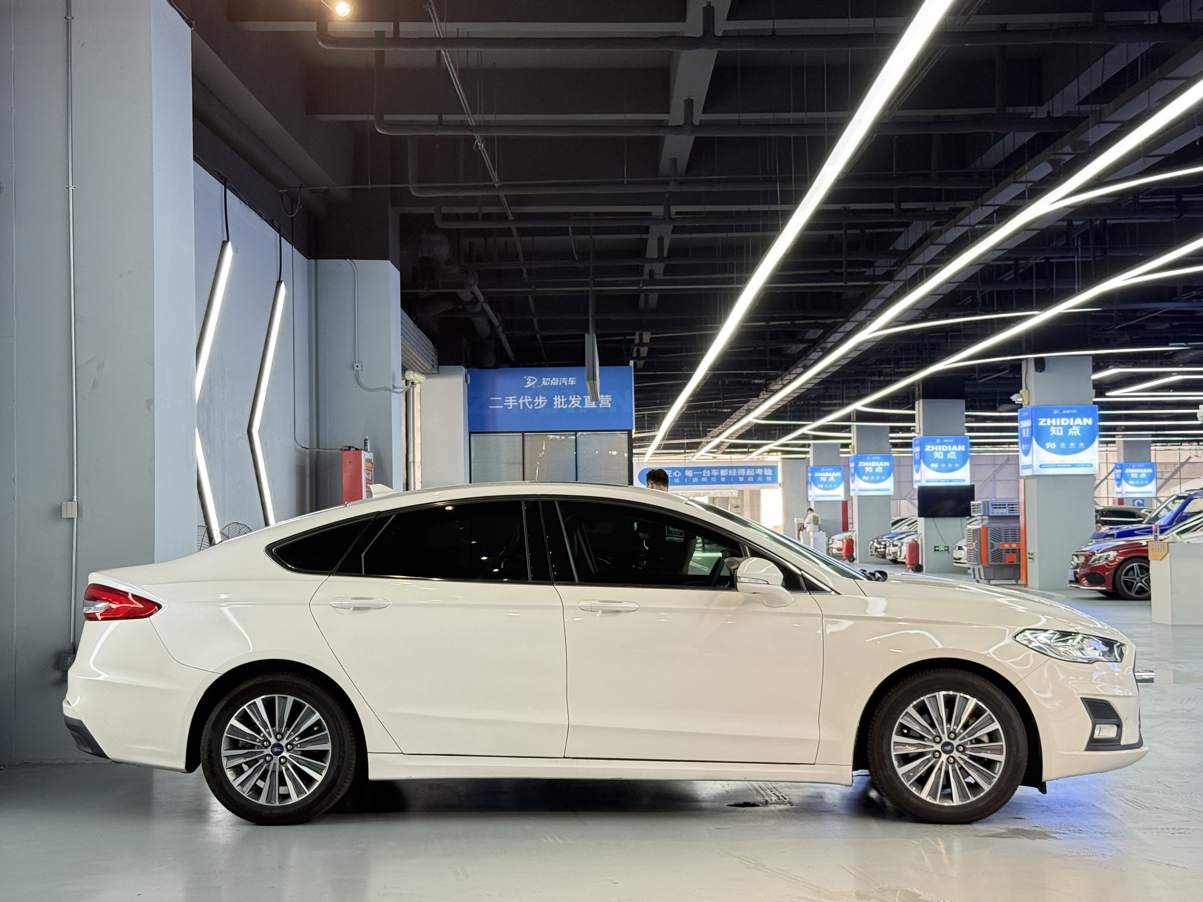 Ford Mondeo New Energy 2020 #5 Ford Mondeo New Energy 2020 car image #5