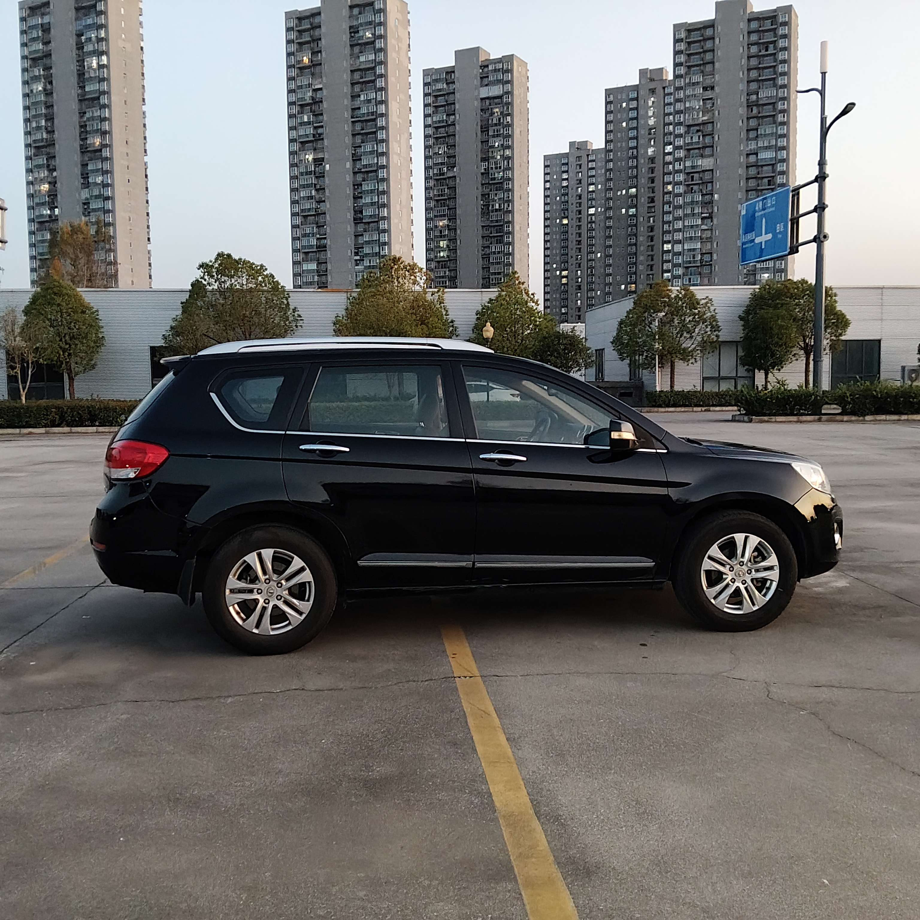 Haval H3 2013 #5 Haval H3 2013 car image #5