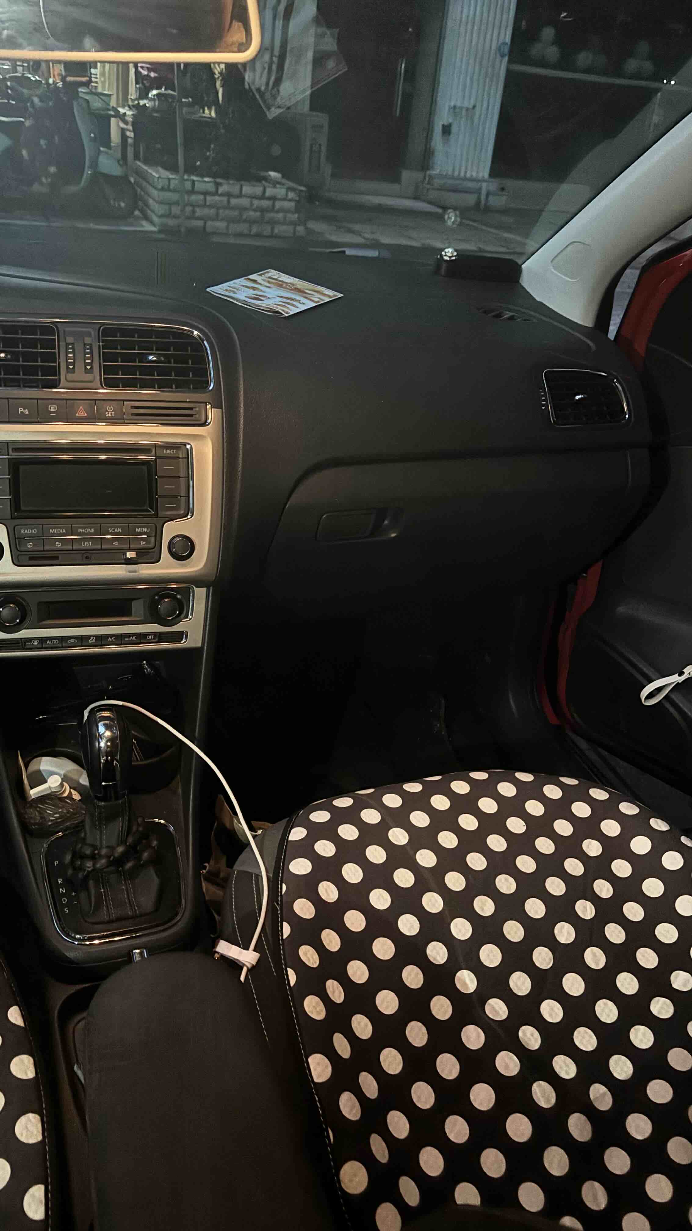 Polo 2015 car image #5