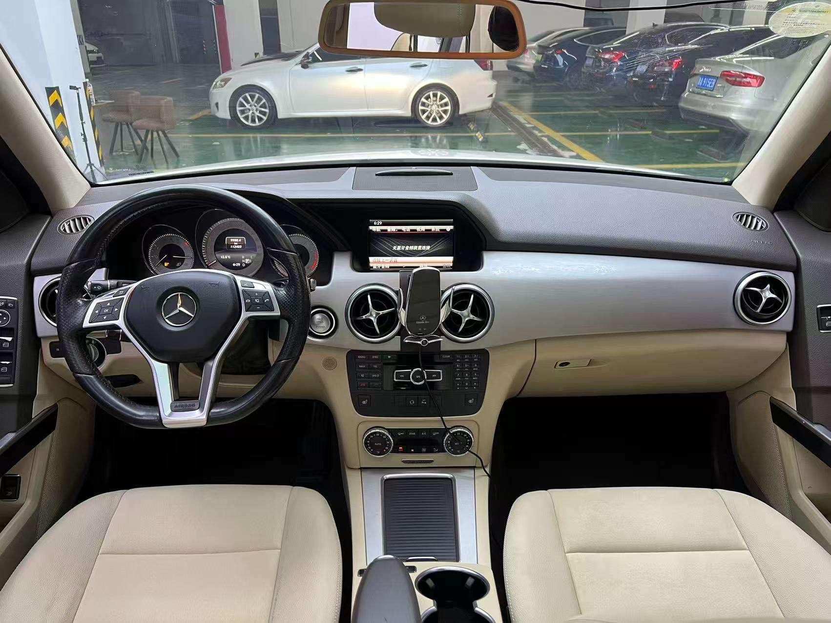 Mercedes-Benz GLK Class 2015 car image #5