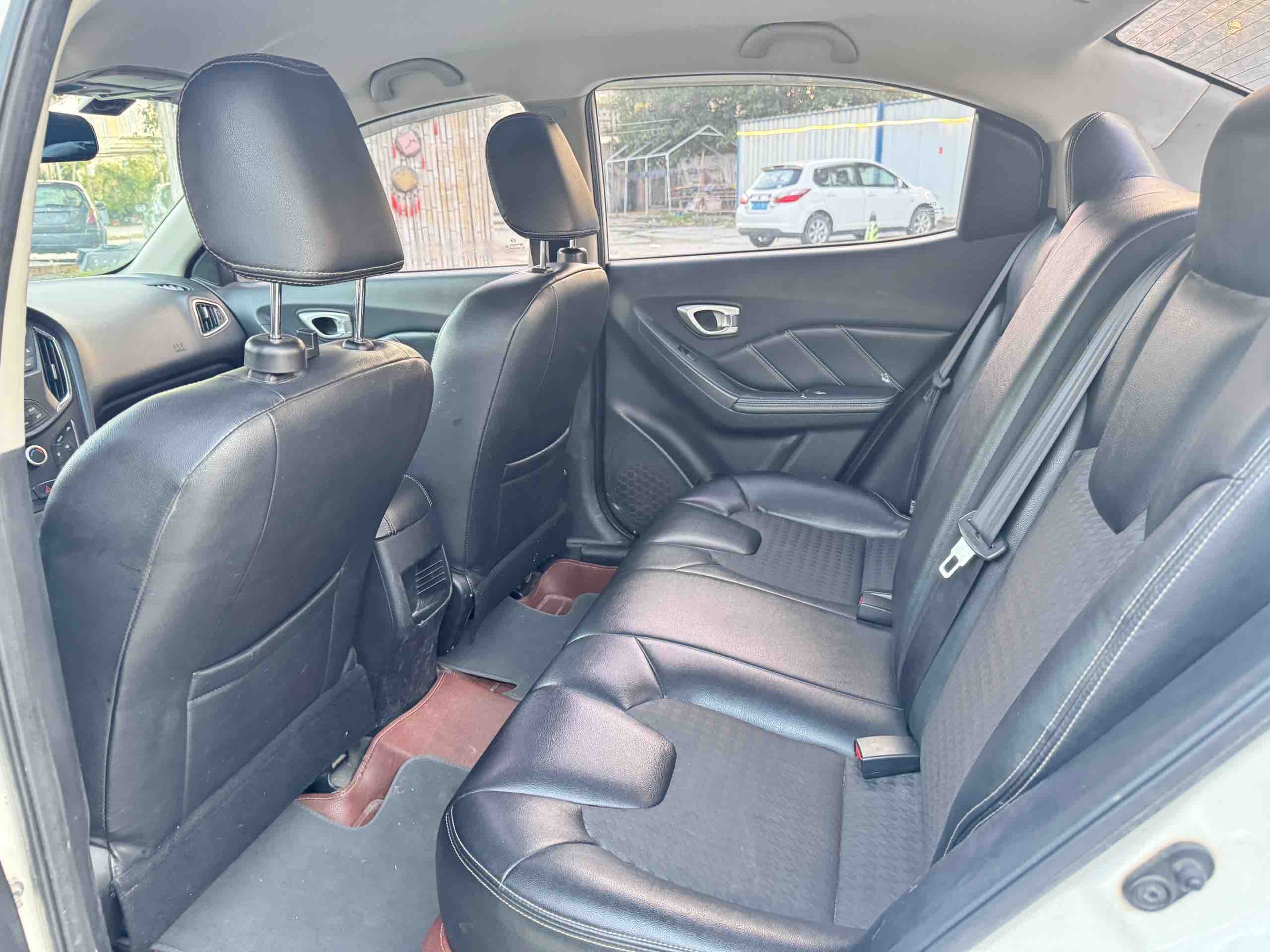 GAC Trumpchi GA3S 2015 #5 GAC Trumpchi GA3S 2015 car image #5