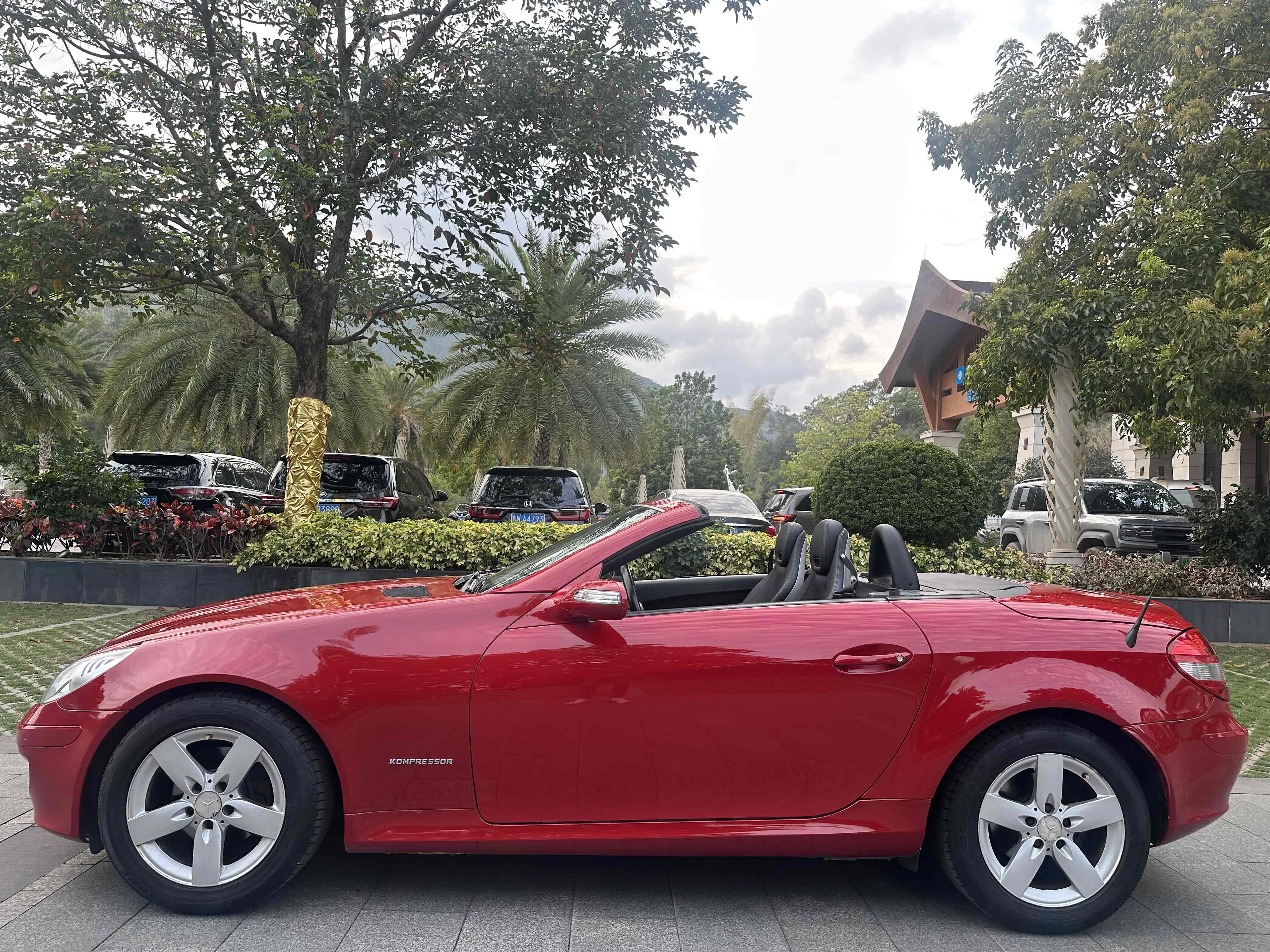 Mercedes-Benz CLK Class 2008 car image #5