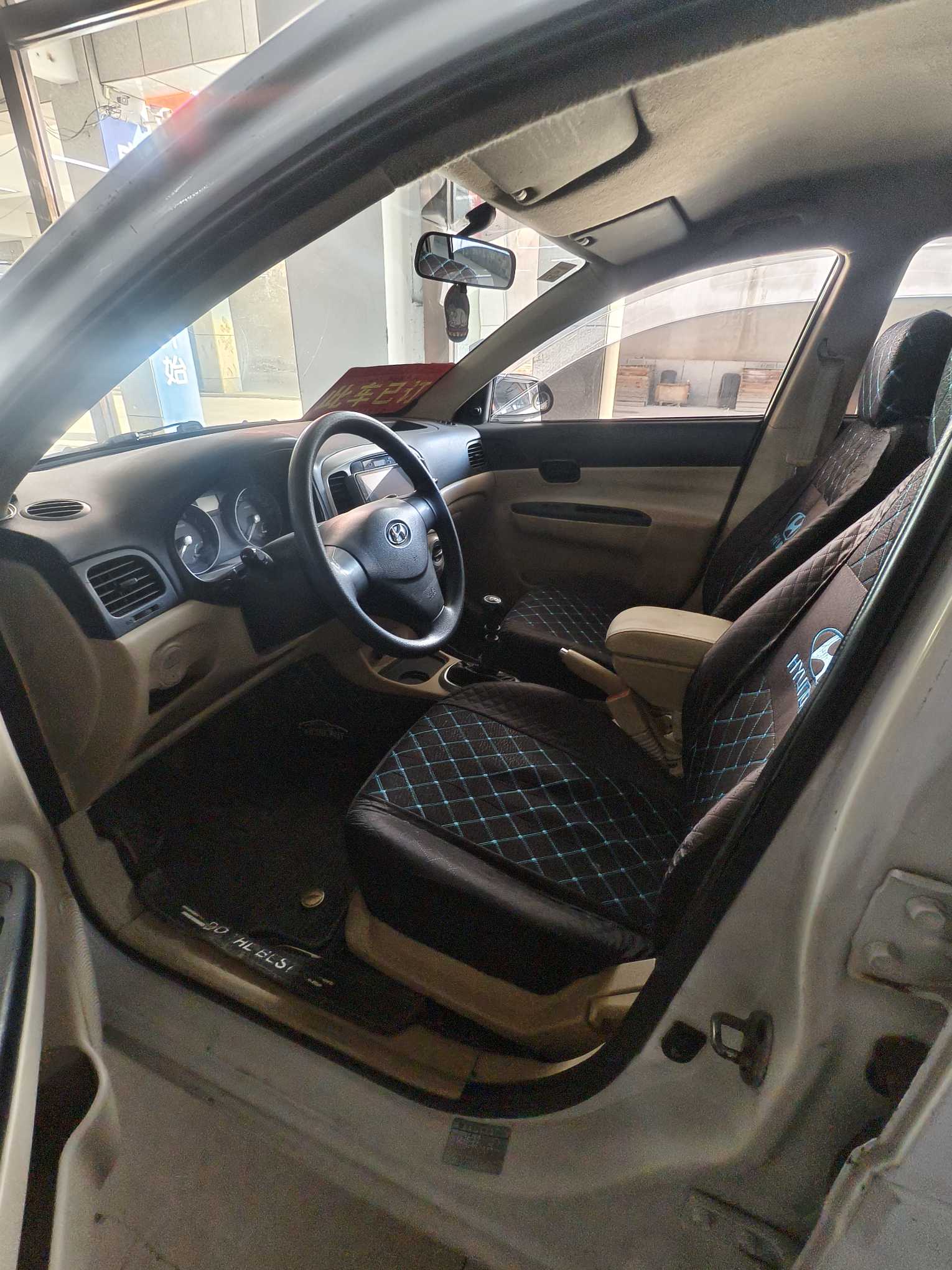 Hyundai Accent 2009 car image #5