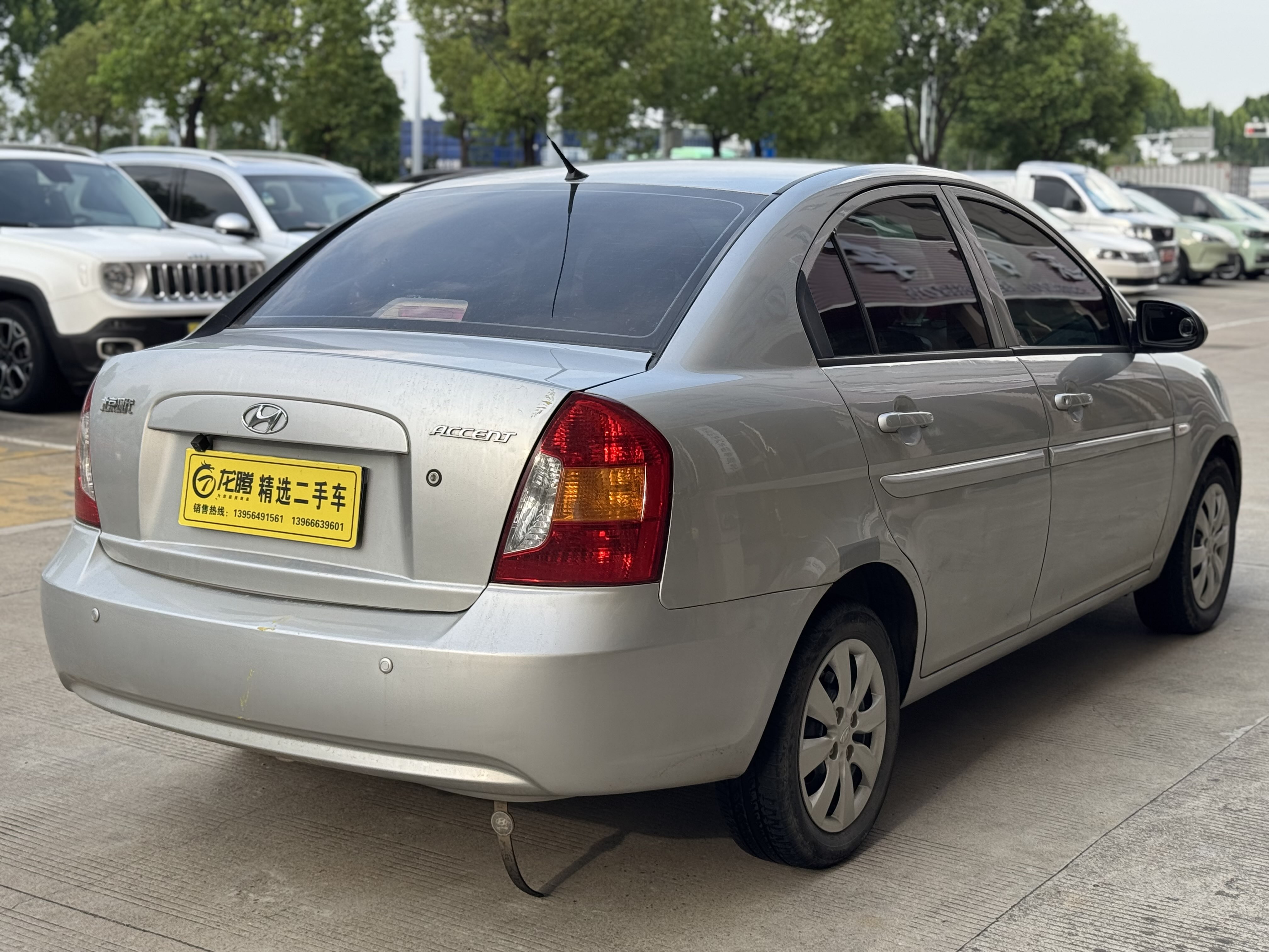 Hyundai Accent 2010 #5 Hyundai Accent 2010 car image #5