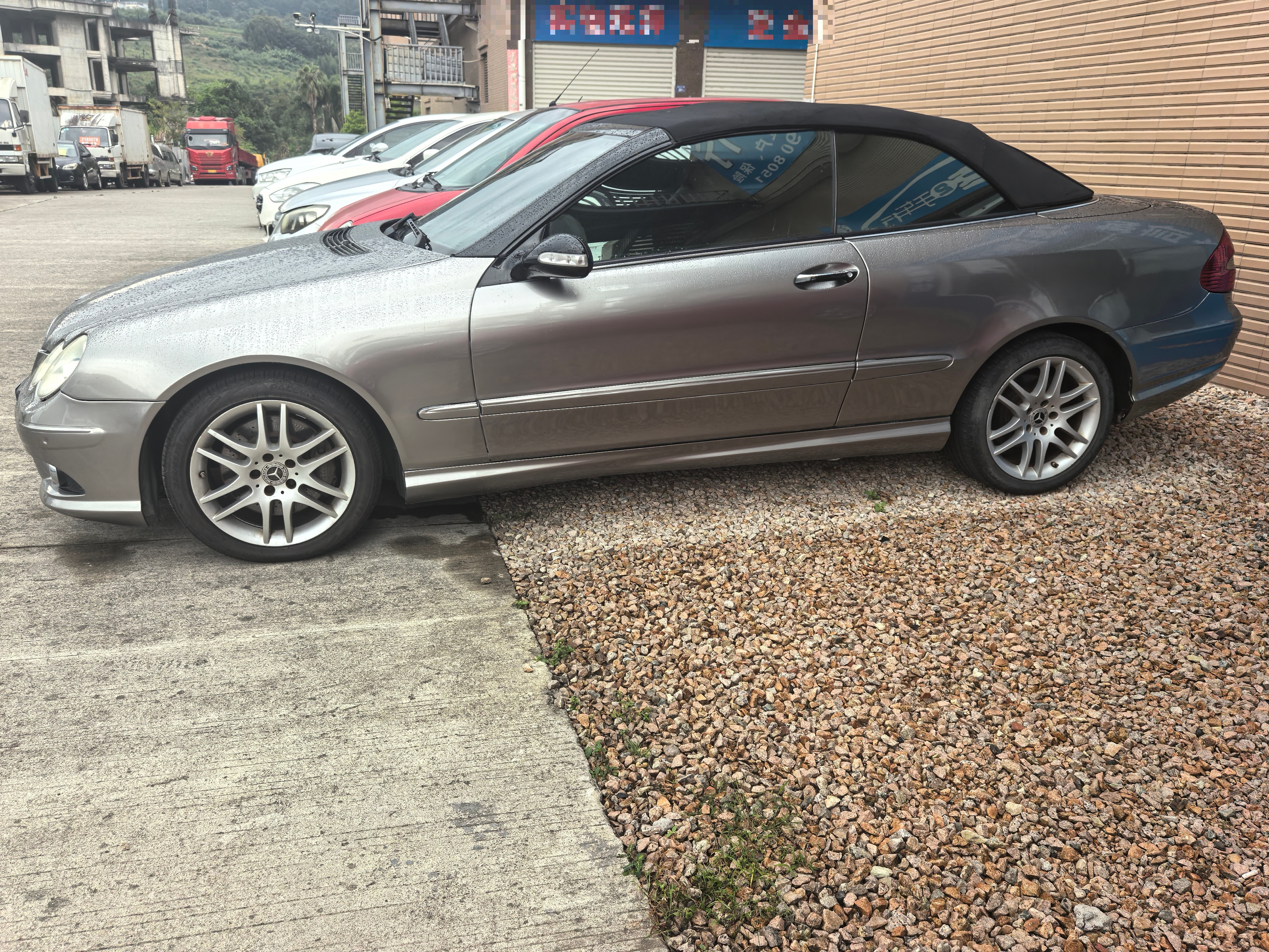 Mercedes-Benz CLK Class 2009 immagine di auto #5